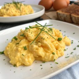 How to Make Scrambled Eggs?