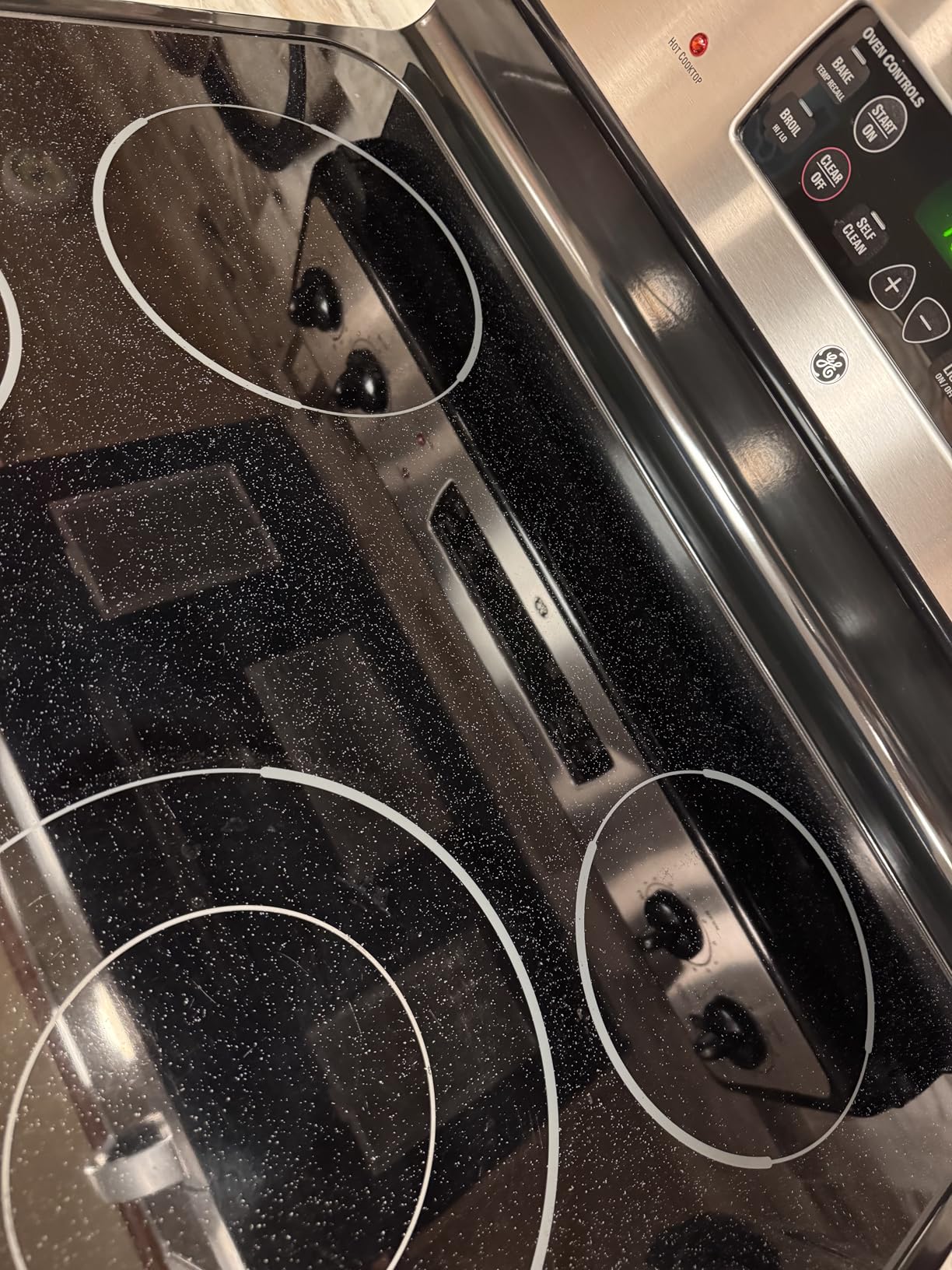 Cerama Bryte Removes Tough Stains Cooktop and Stove Top Cleaner for Glass - Ceramic Surfaces, 1-28 oz - Customer Photo 2