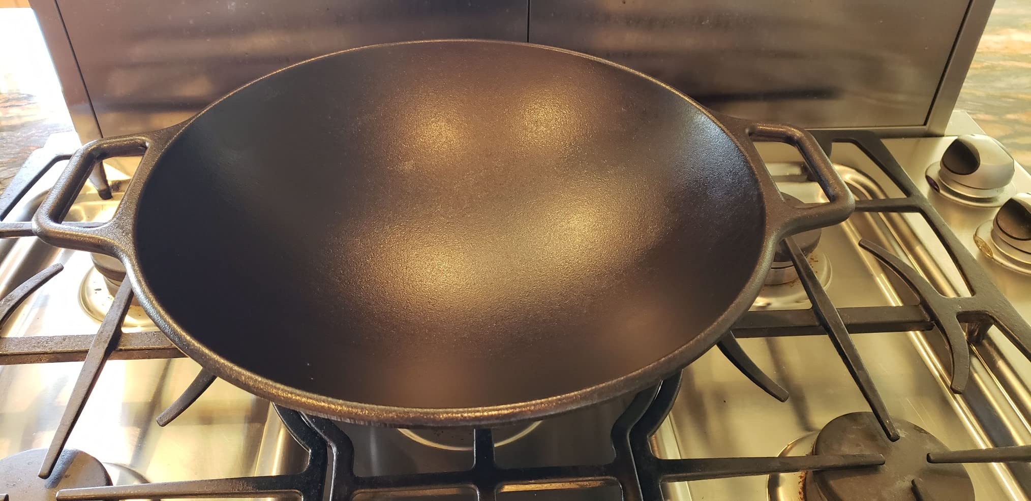 Lodge BOLD 14 Inch Seasoned Cast Iron Wok; Design-Forward Cookware - Customer Photo 2