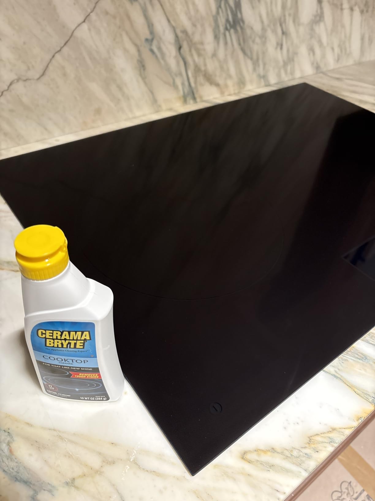 Cerama Bryte Glass Cooktop and Stove Top Cleaner Combo Kit - Includes Cleaning Tool, Razor, Scraper and 1 Pad to Remove Tough Stains - Use on Gas, Electric, Ceramic Surfaces, 10 Ounces, 4 Piece - Customer Photo 2