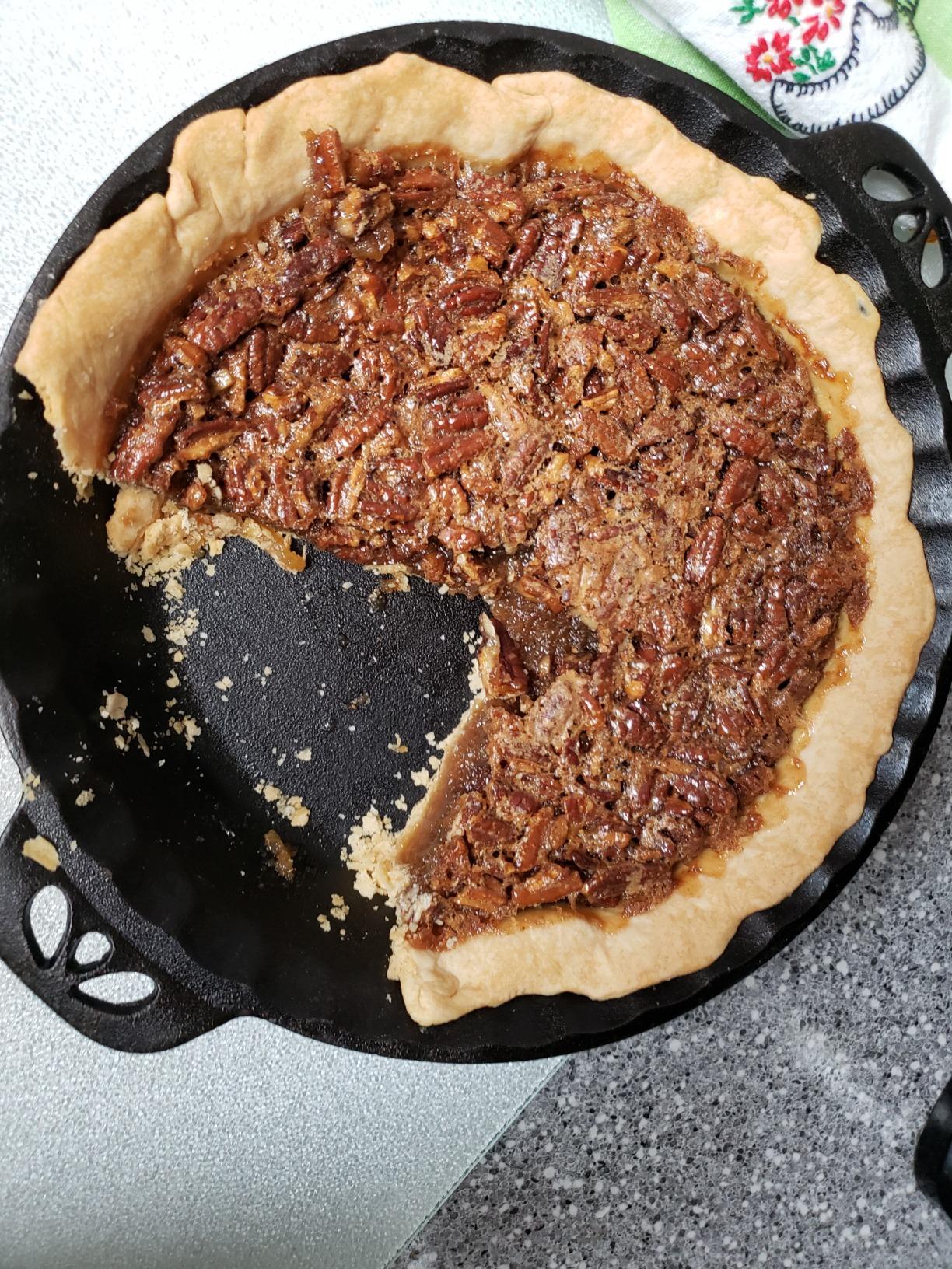 Camp Chef True Seasoned Cast Iron Pie Pan 10 Inch - Customer Photo 2