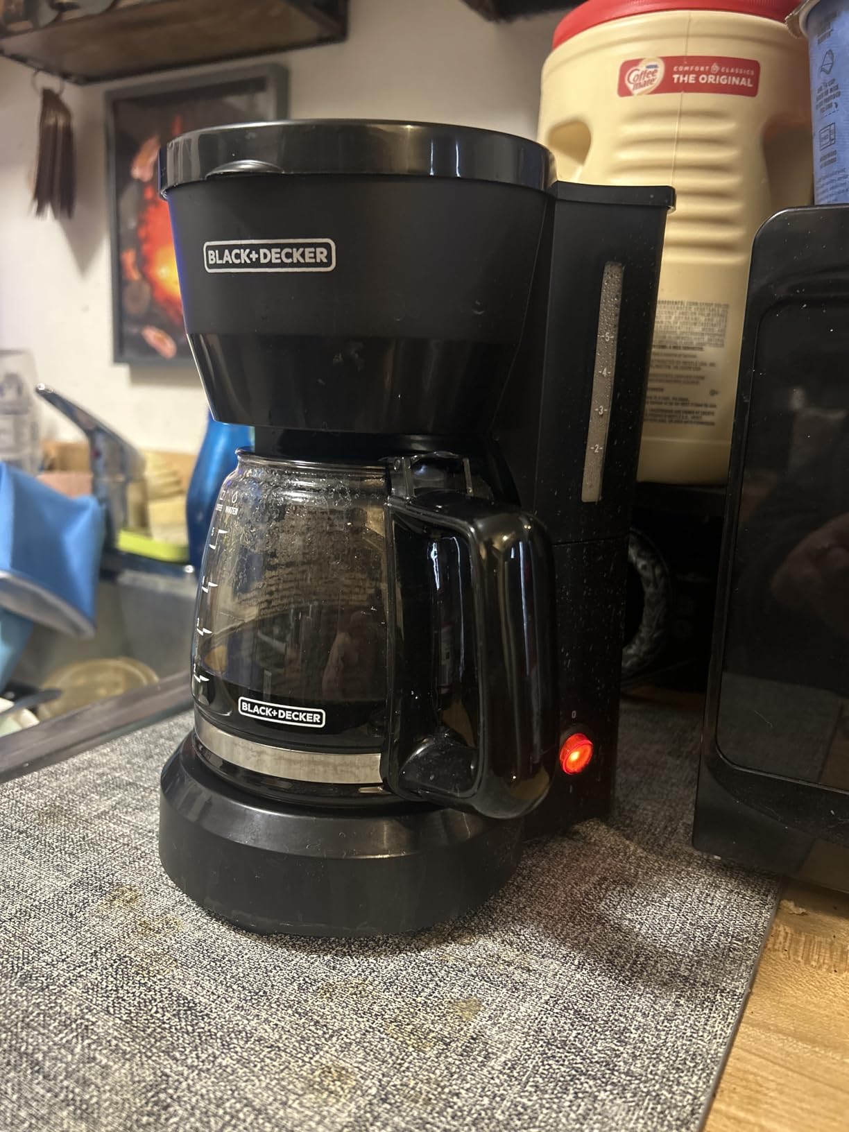 BLACK+DECKER 5-Cup Coffeemaker, DCM600B Black - Customer Photo 4