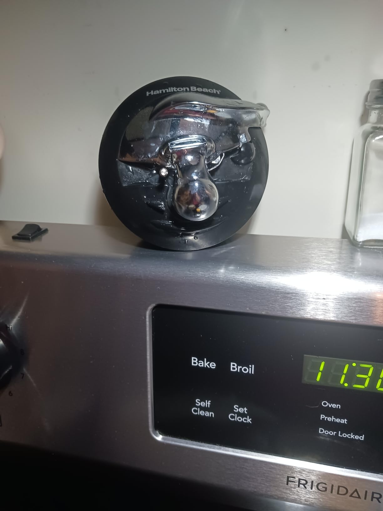 Hamilton Beach Walk 'n Cut Electric Can Opener for Kitchen, Use On Any Size, Automatic and Hand-Free, Cordless & Rechargeable, Easy Clean Removable Blade, Black (76501G) - Customer Photo 2