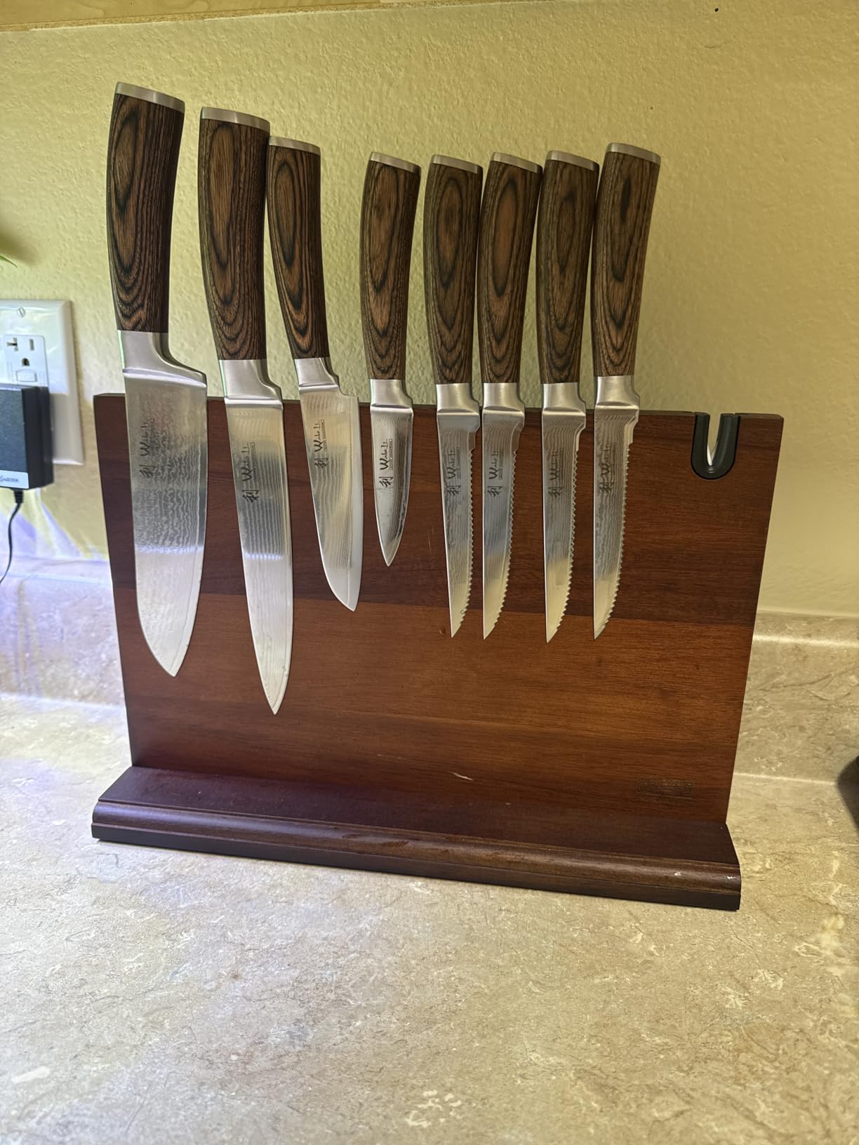 Wakoli EDIB 4-Piece Damascus Knife Set – Professional Chef Knives Set with VG10 Core Blades, 67-Layer Damascus Steel and Ergonomic Pakkawood Handles – Premium Kitchen Knives in Elegant Gift Box - Customer Photo 1
