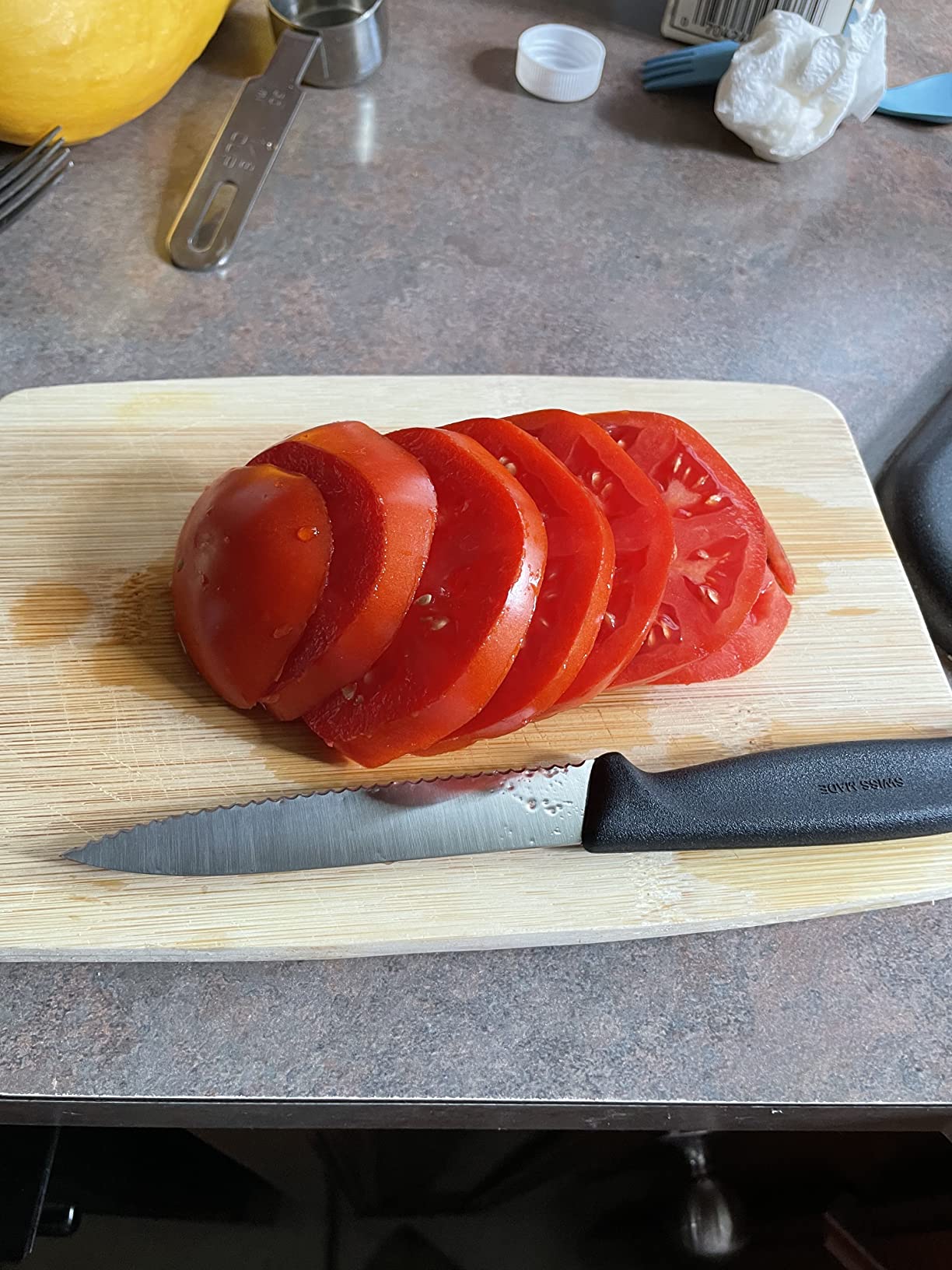 Victorinox Swiss Classic 4-Inch Spear Tip, Serrated, Red Paring Knife Customer Review Victorinox Swiss Classic 4-Inch Spear Tip, Serrated, Red Paring Knife - Customer Photo 2