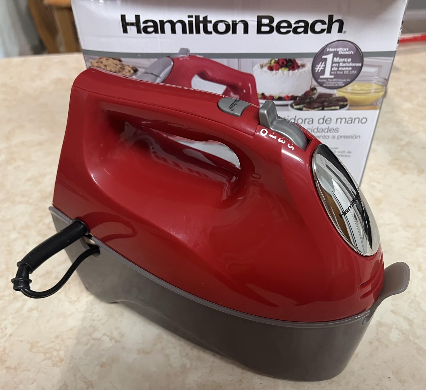 Hamilton Beach 6-Speed Electric Hand Mixer with Whisk, Traditional Beaters, Dough Hooks, Snap-On Storage Case, 275 Watts, Red - Customer Photo 2