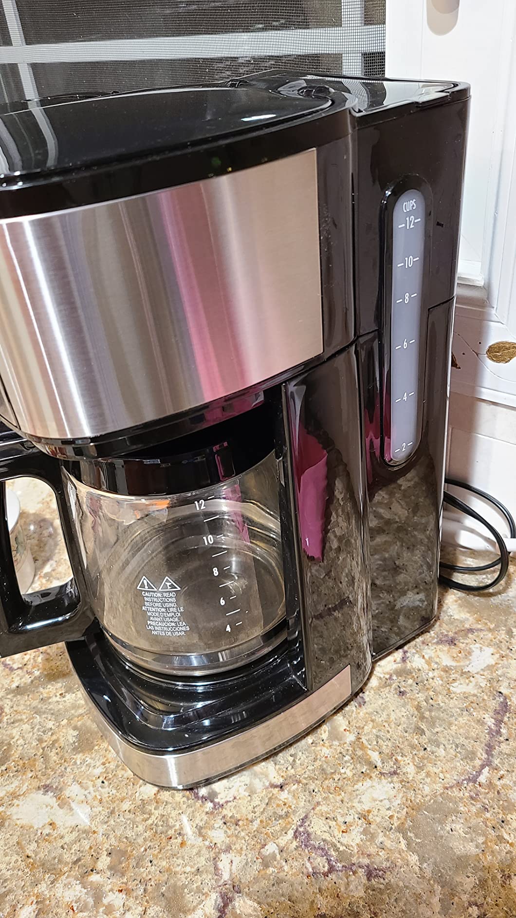 Hamilton Beach 2-Way Programmable Coffee Maker, 12 Cup Glass Carafe And Single Serve Coffee Maker, Black with Stainless Steel Accents, 49980RG - Customer Photo 1