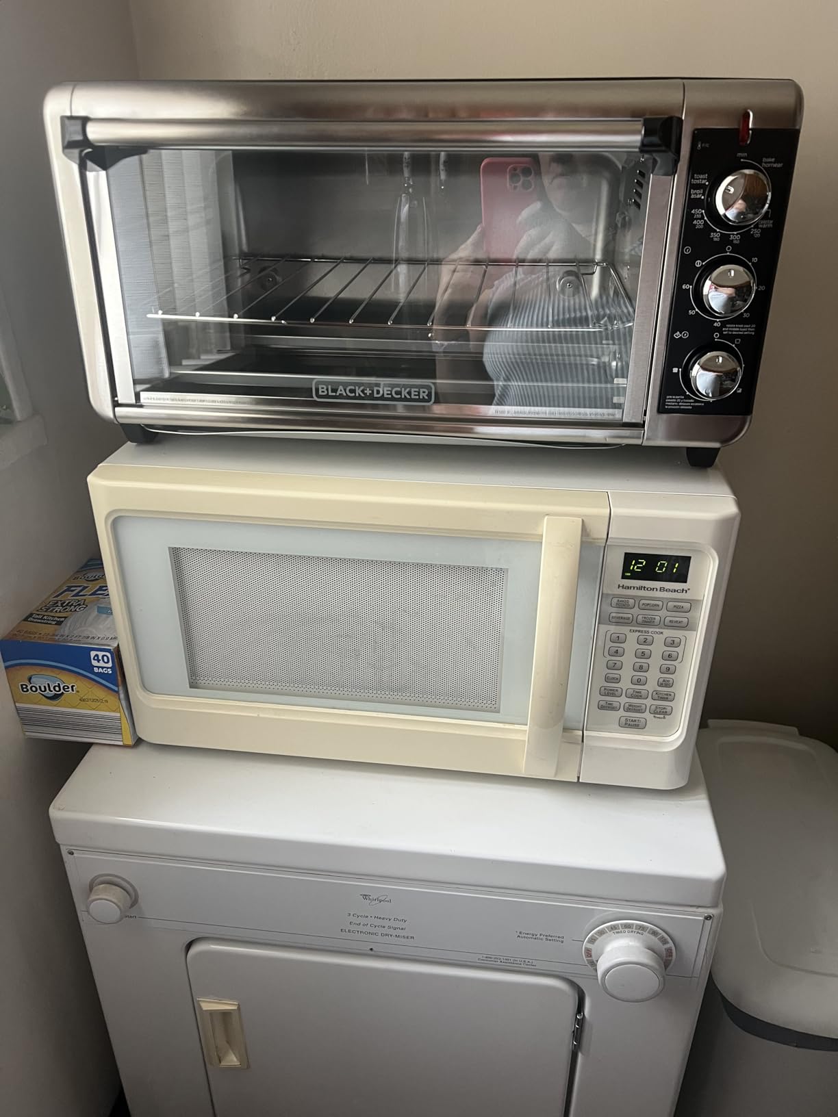 BLACK+DECKER TO3250XSBD 8-Slice Extra Wide Convection Countertop Toaster Oven, Includes Bake Pan, Broil Rack & Toasting Rack, Stainless Steel/Black - Customer Photo 1