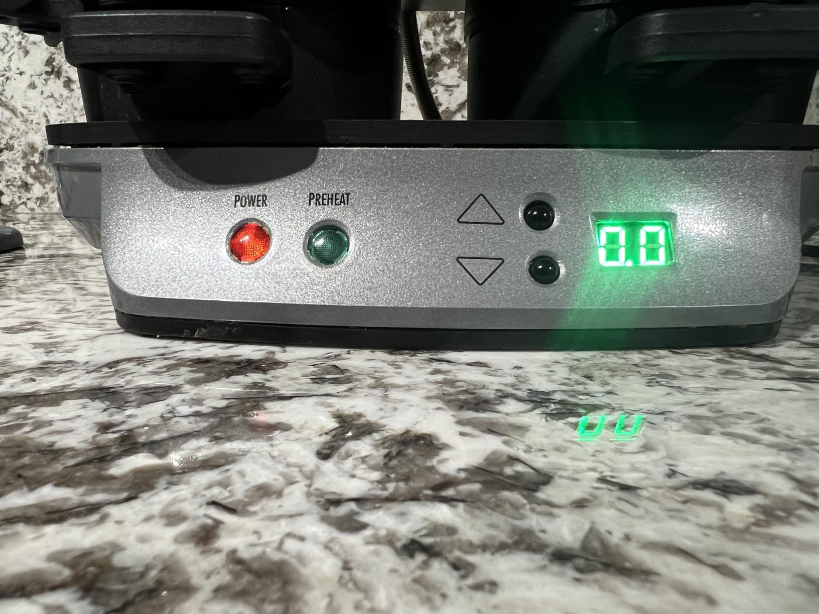 Hamilton Beach Dual Breakfast Sandwich Maker with Timer, Ready in 5 Minutes, Removable Dishwasher Safe PFAS-Free Non-Stick Egg Cooker Ring, Silver (25490MNA) - Customer Photo 1