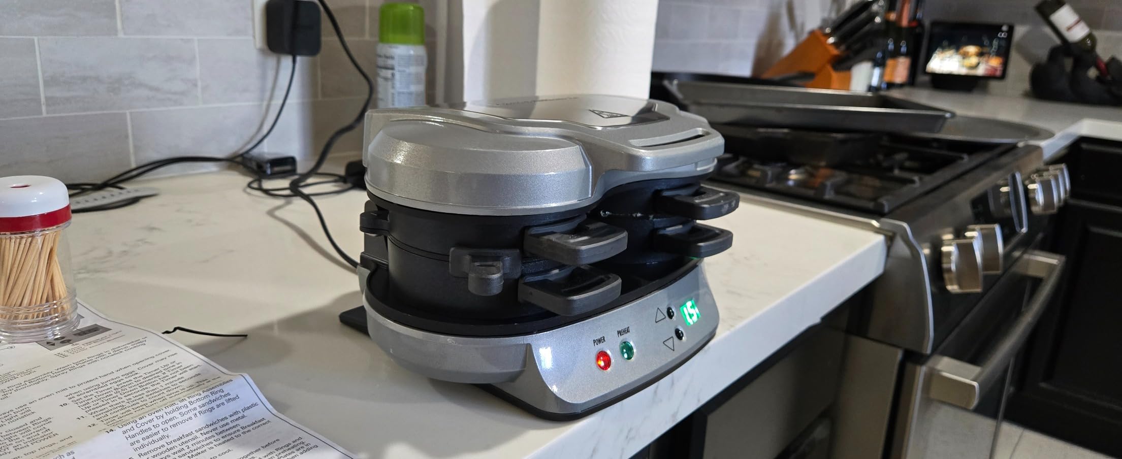 Hamilton Beach Dual Breakfast Sandwich Maker with Timer, Ready in 5 Minutes, Removable Dishwasher Safe PFAS-Free Non-Stick Egg Cooker Ring, Silver (25490MNA) - Customer Photo 3