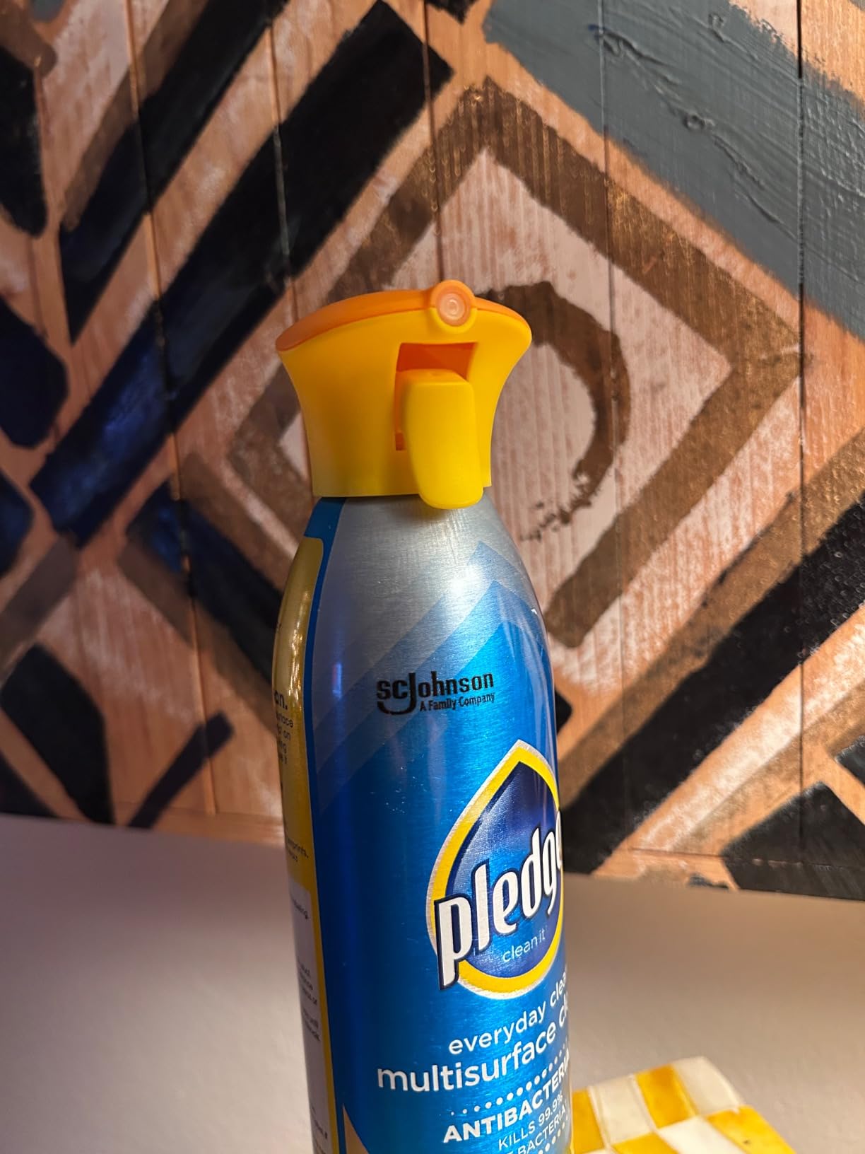 Pledge Antibacterial Multisurface Cleaner Spray, Fresh Citrus Scent, 9.7oz - Customer Photo 4