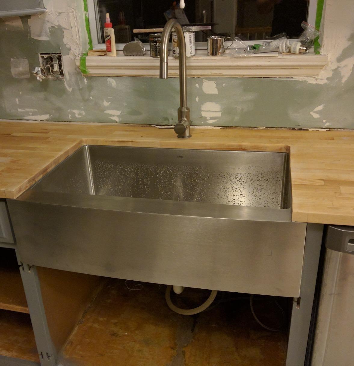 ZUHNE Stainless Steel Farmhouse Kitchen Sink (30-Inch Apron Front, 16-Gauge Single Bowl) - Customer Photo 2