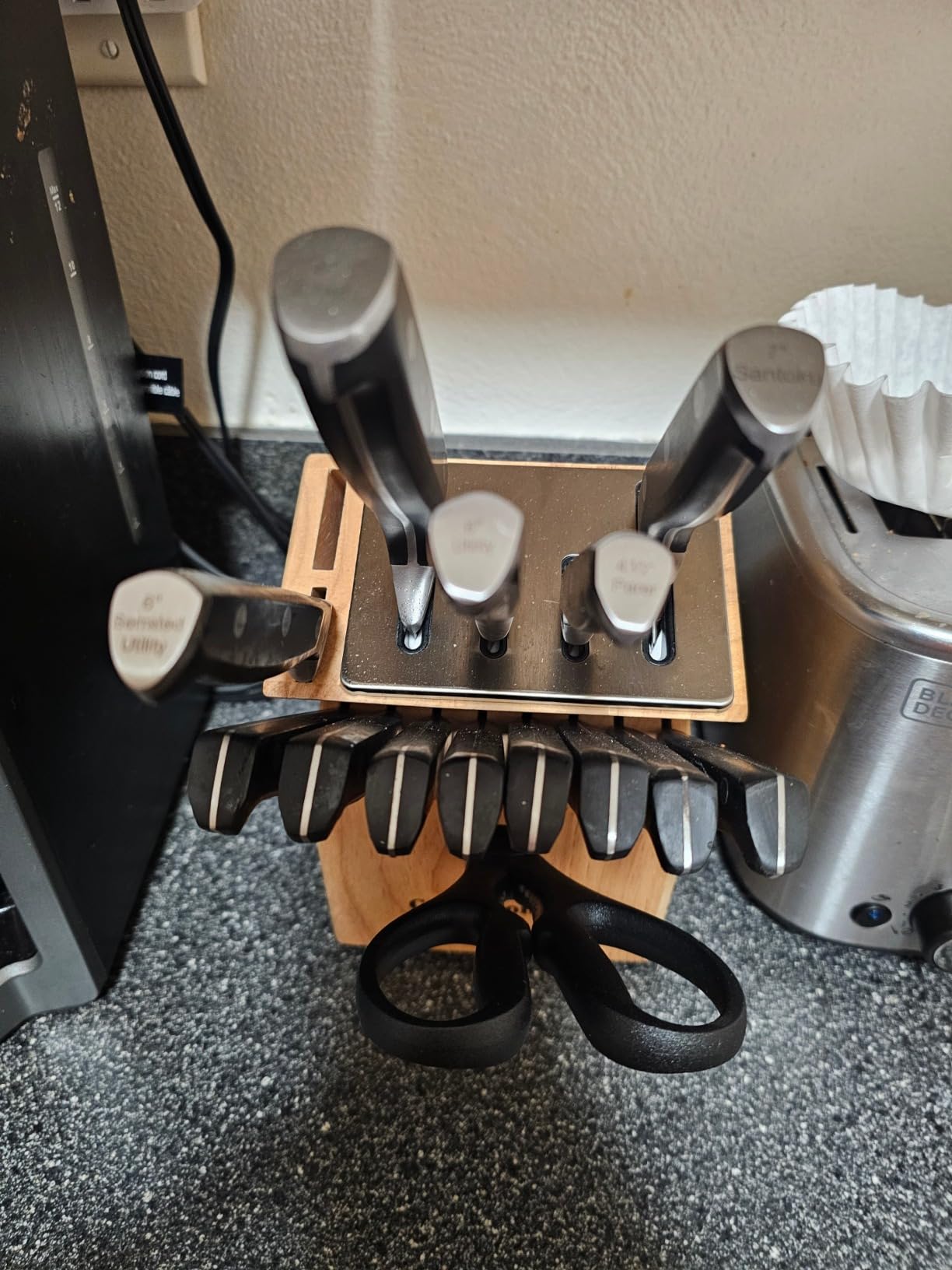 Calphalon Classic Self-Sharpening Cutlery Knife Block Set with SharpIN Technology, 15 piece - Customer Photo 1