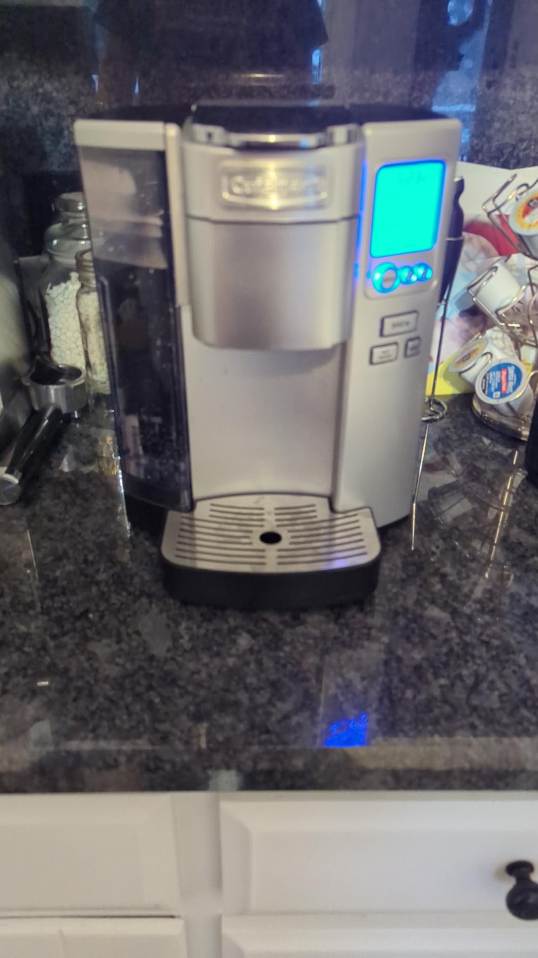 Cuisinart Coffee Maker, Single Serve 72-Ounce Reservoir Pod Coffee Machine, Programmable Brewing & Hot Water Dispenser, 3 Cup-Size Settings, Stainless Steel, SS-10P1, Silver - Customer Photo 1