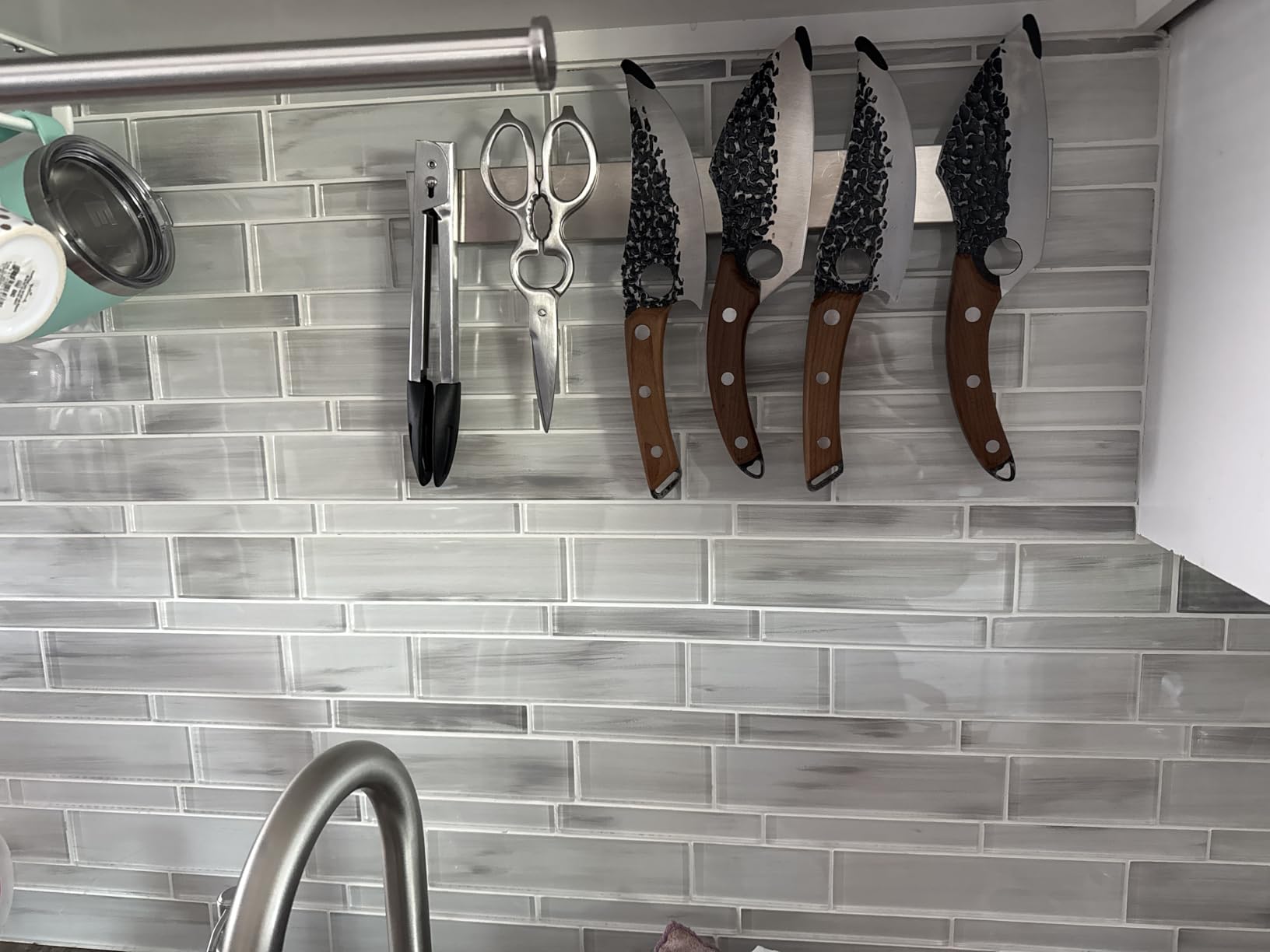 Modern Innovations 16 Inch Stainless Steel Magnetic Knife Bar with Multi-Purpose Functionality as a Knife Holder, Knife Strip, Magnetic Tool Organizer, Art Supply Organizer & Home Organizer customer photo 1