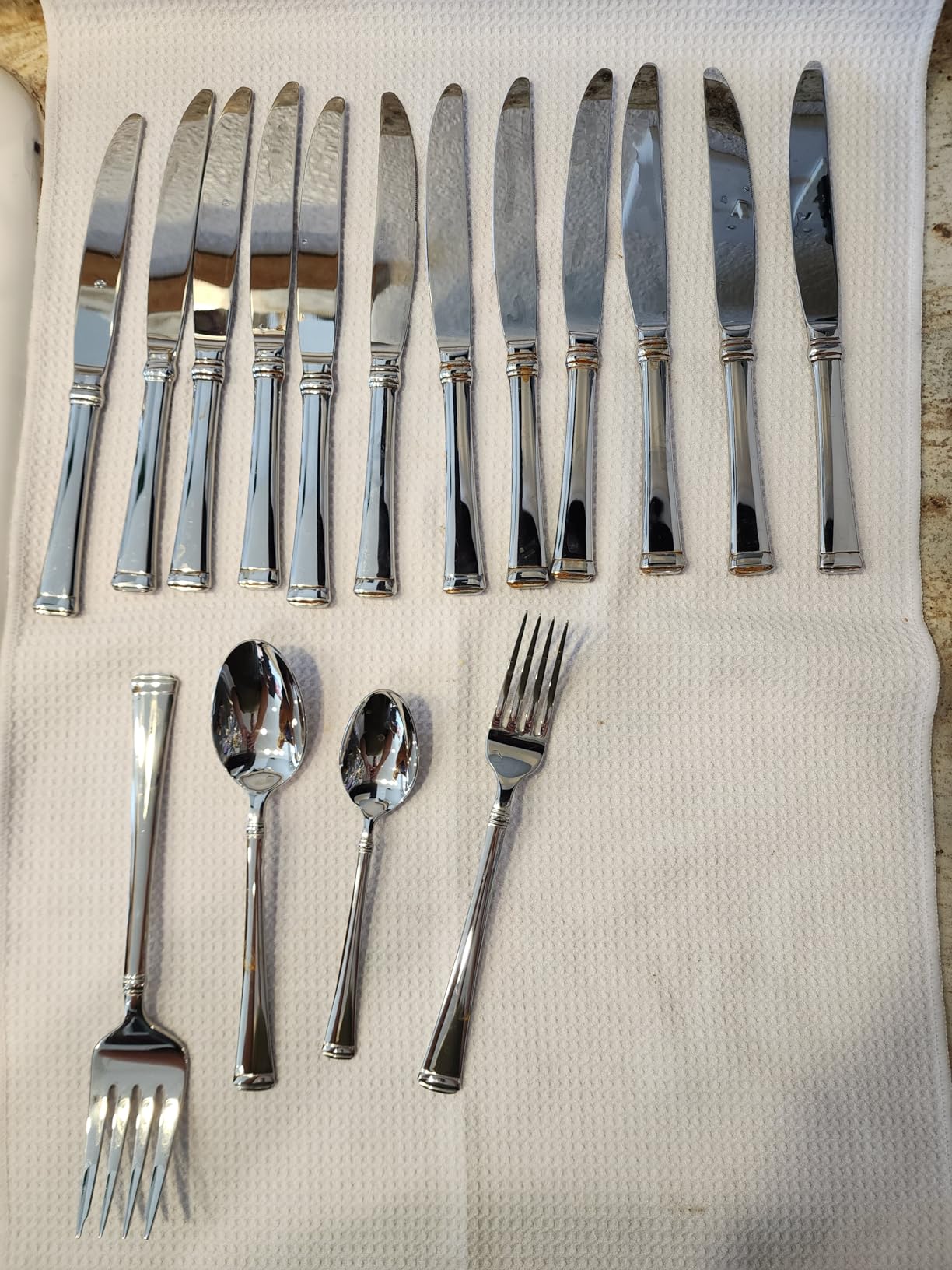 Mikasa Gold Accent Harmony Flatware Set for 12, 65 Piece 18/10 Stainless Steel Silverware with Gold-Trimmed Handles and Serving Utensils, Elegant Dinnerware Service - Customer Photo 2