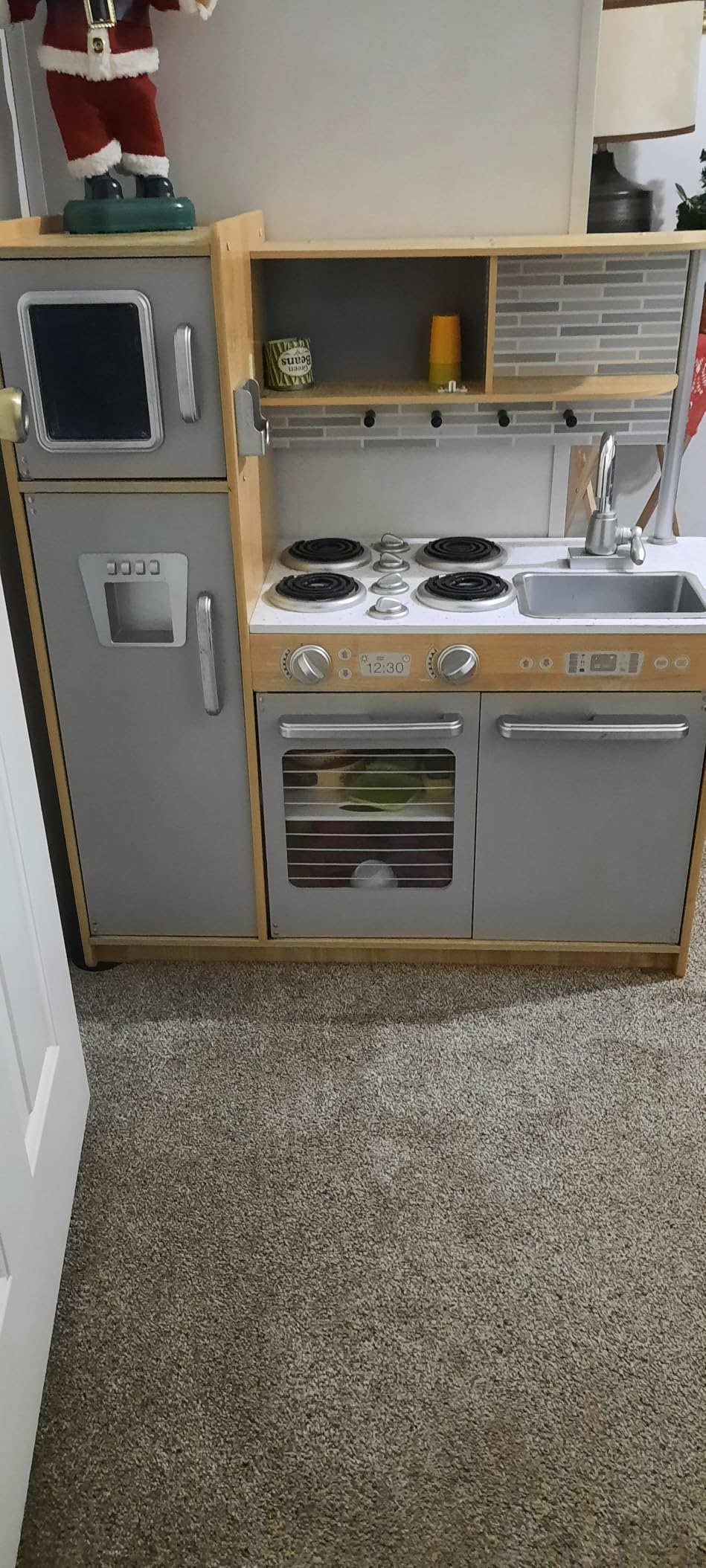 Melissa & Doug Wooden Chef's Kitchen Set for Kids with Play Kitchen Accessories & Ice Cube Dispenser, Preschool Learning Toys for Girls & Boys 3+ - FSC Certified - Customer Photo 1