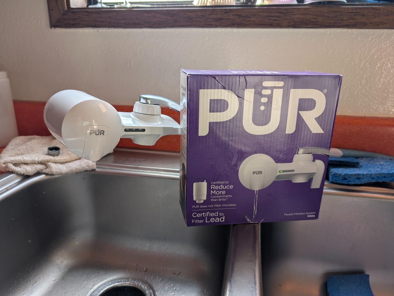PUR Horizontal Faucet Mount Water Filtration System with Lead Reducing Filter for Cleaner, Filtered Tap Water, Lasts 100 Gallons, Sink Water Filter, Fits Most Kitchen or Bathroom Faucets, White - Customer Photo 2