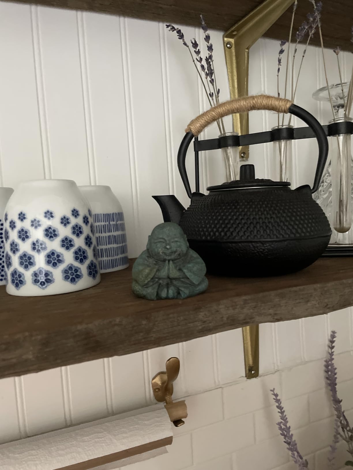 suyika Japanese Tetsubin Cast Iron Teapot Tea Kettle pot with Stainless Steel Infuser for Stovetop Safe Coated with Enameled Interior 22 oz/650 ml customer photo 2