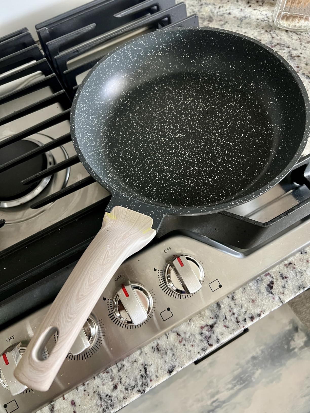 CAROTE Nonstick Frying Pan Skillet, Non Stick Granite Fry Pan Egg Pan Omelet Pans, Stone Cookware Chef's Pan, PFOA Free, Induction Compatible(Classic Granite, 8-Inch) - Customer Photo 1