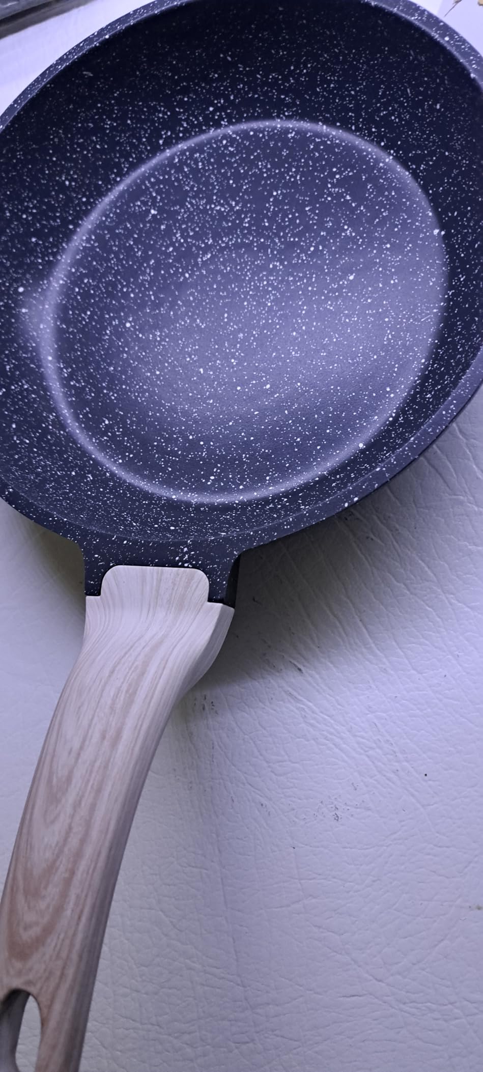 CAROTE Nonstick Frying Pan Skillet, Non Stick Granite Fry Pan Egg Pan Omelet Pans, Stone Cookware Chef's Pan, PFOA Free, Induction Compatible(Classic Granite, 8-Inch) - Customer Photo 3