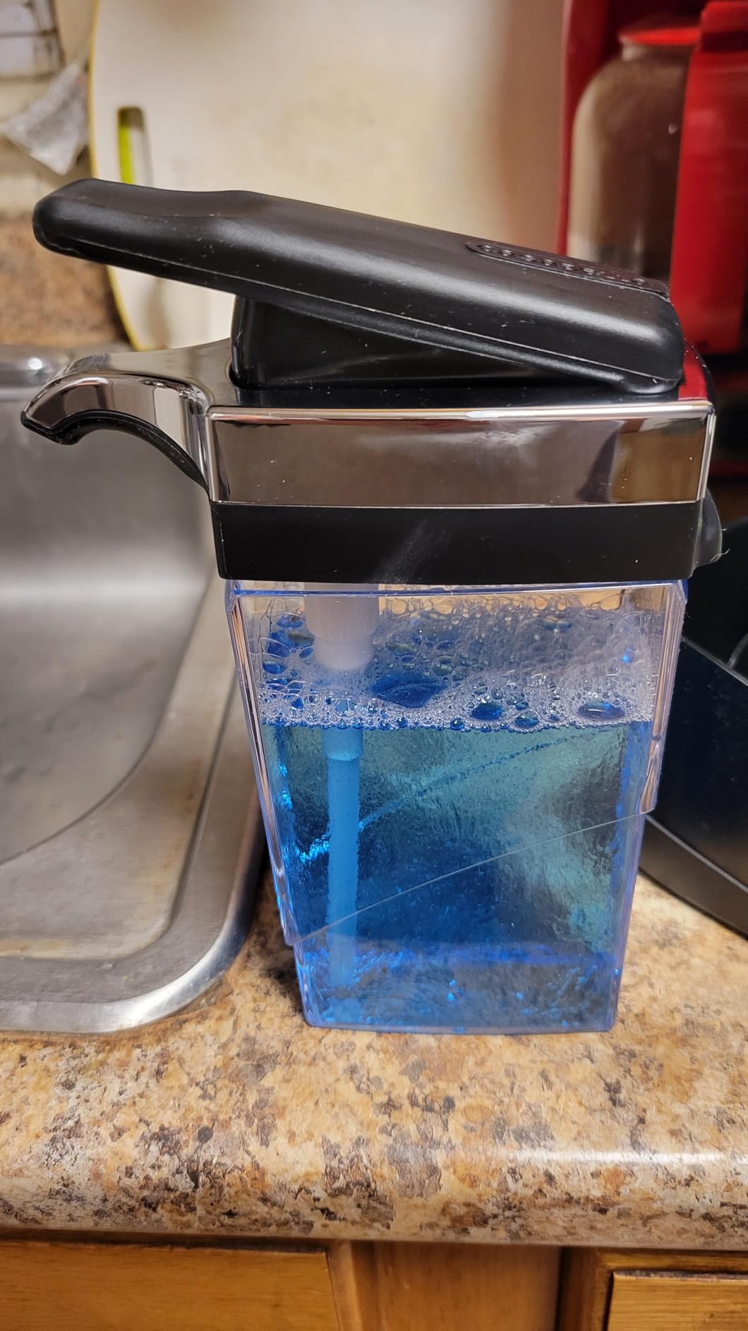 Casabella Sink Sider Solo Kitchen Soap Pump and Sponge Caddy, Black/Chrome - 2-in-1 Soap and Sponge Caddy, One-Hand Soap Dispensing, Ergonomic Design, Easy to Refill and Clean, Efficient Size customer photo 1