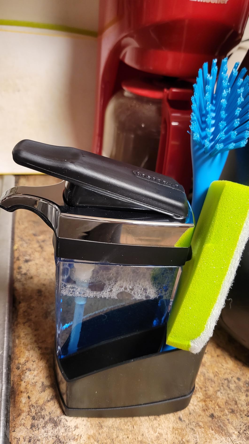 Casabella Sink Sider Solo Kitchen Soap Pump and Sponge Caddy, Black/Chrome - 2-in-1 Soap and Sponge Caddy, One-Hand Soap Dispensing, Ergonomic Design, Easy to Refill and Clean, Efficient Size customer photo 2