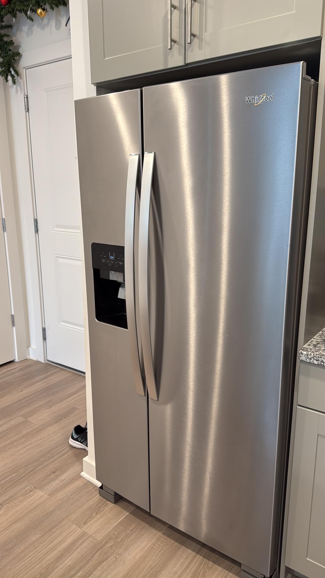 Sprayway Water-Based Stainless Steel Cleaner, 15 Fl Oz (Pack of 1) customer photo 2