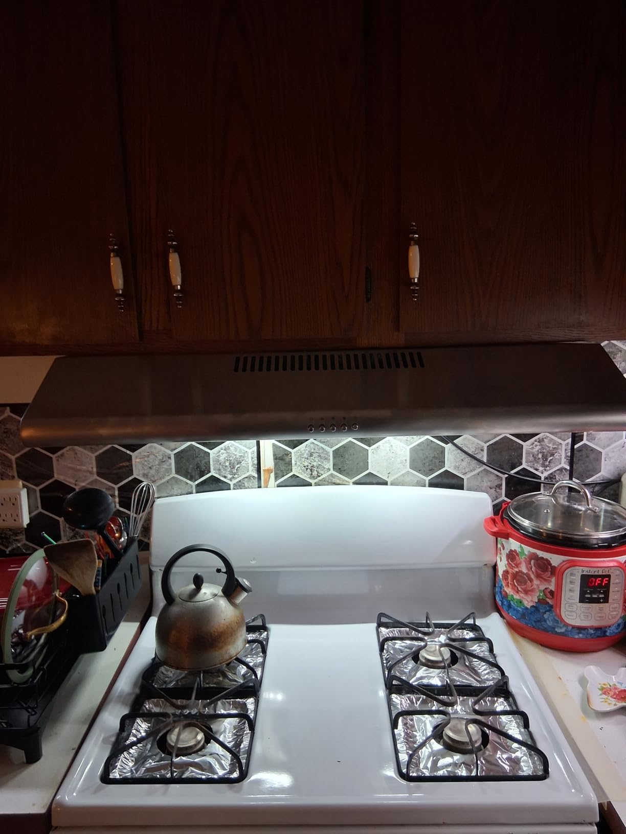 COSMO COS-5MU30 30 in. Delta Collection Ducted Under Cabinet Range Hood, Button Controls, Reusable Filters, LED Lights, Stainless Steel - Customer Photo 5