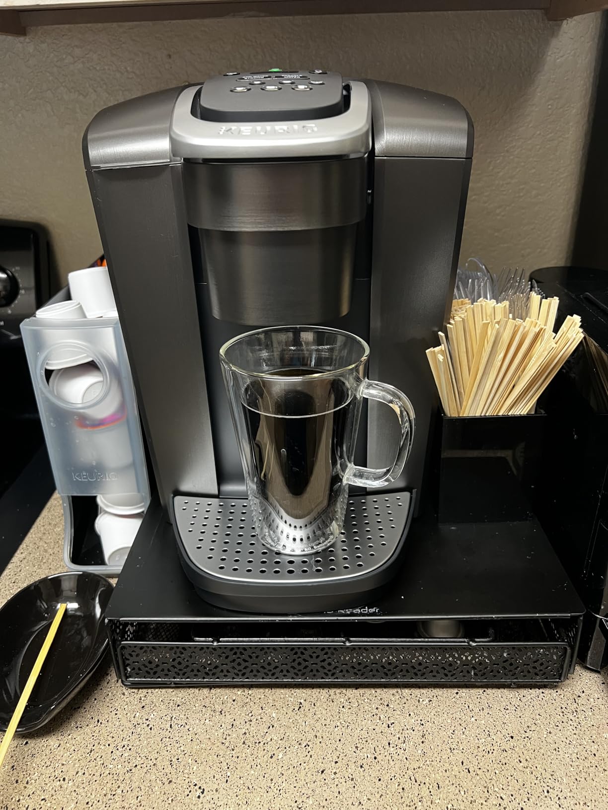 Keurig K-Elite Single Serve K-Cup Pod Coffee Maker, with Strength and Temperature Control, Iced Coffee Capability, 8 to 12oz Brew Size, Programmable, Brushed Silver - Customer Photo 1