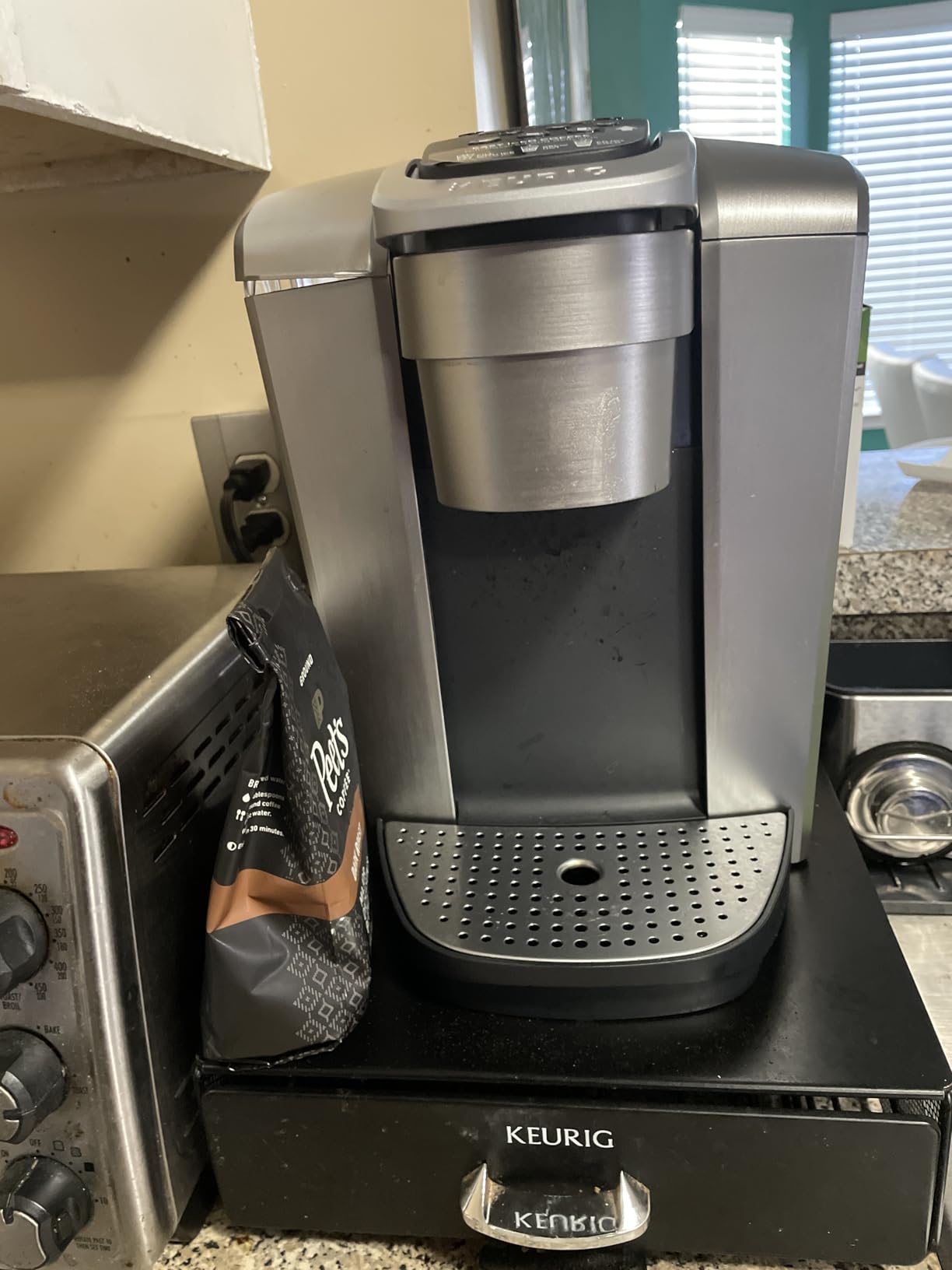 Keurig K-Elite Single Serve K-Cup Pod Coffee Maker, with Strength and Temperature Control, Iced Coffee Capability, 8 to 12oz Brew Size, Programmable, Brushed Silver - Customer Photo 3