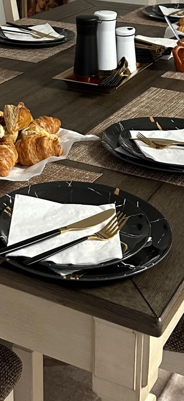 Berglander 20 Piece Titanium Gold Plated Stainless Steel Flatware Set, 20 Pieces Golden Silverware Set, Golden Cutlery Set, Service for 4 - Customer Photo 1
