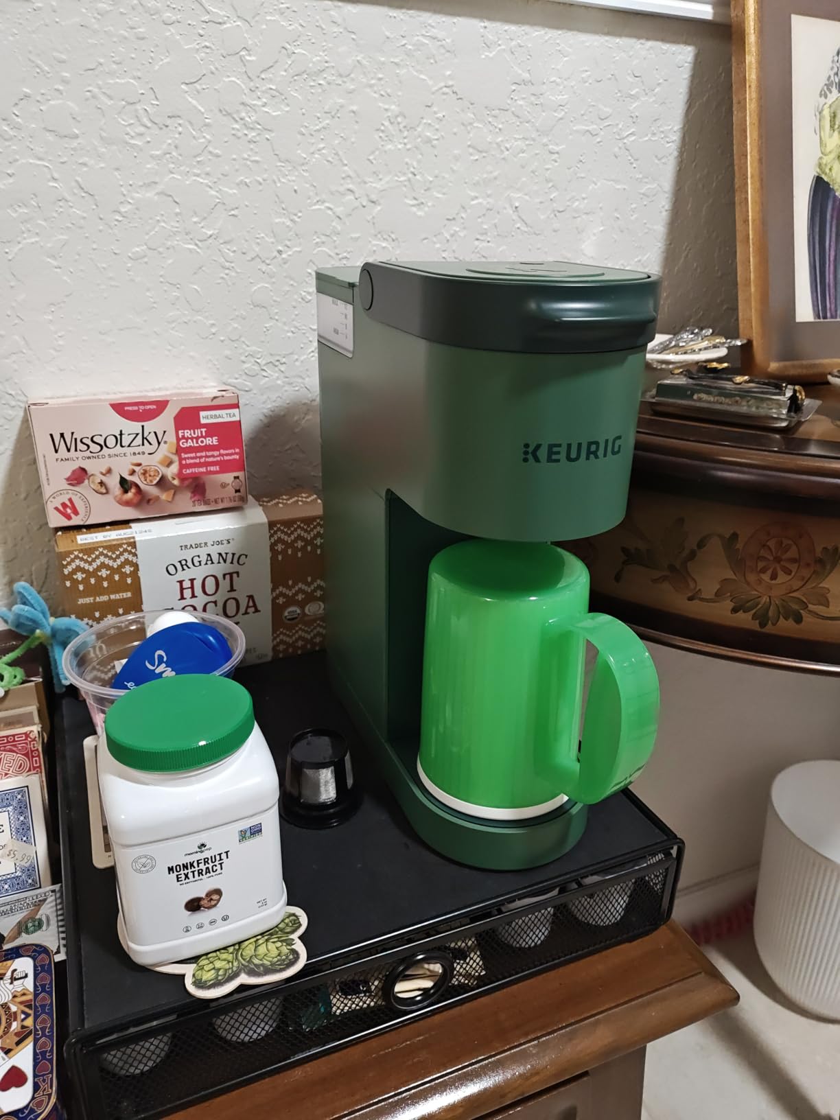 Keurig K-Mini Single Serve K-Cup Pod Coffee Maker, 6 to 12oz Brew size, with Cord Storage, Perfect for Small Spaces, Black - Customer Photo 1