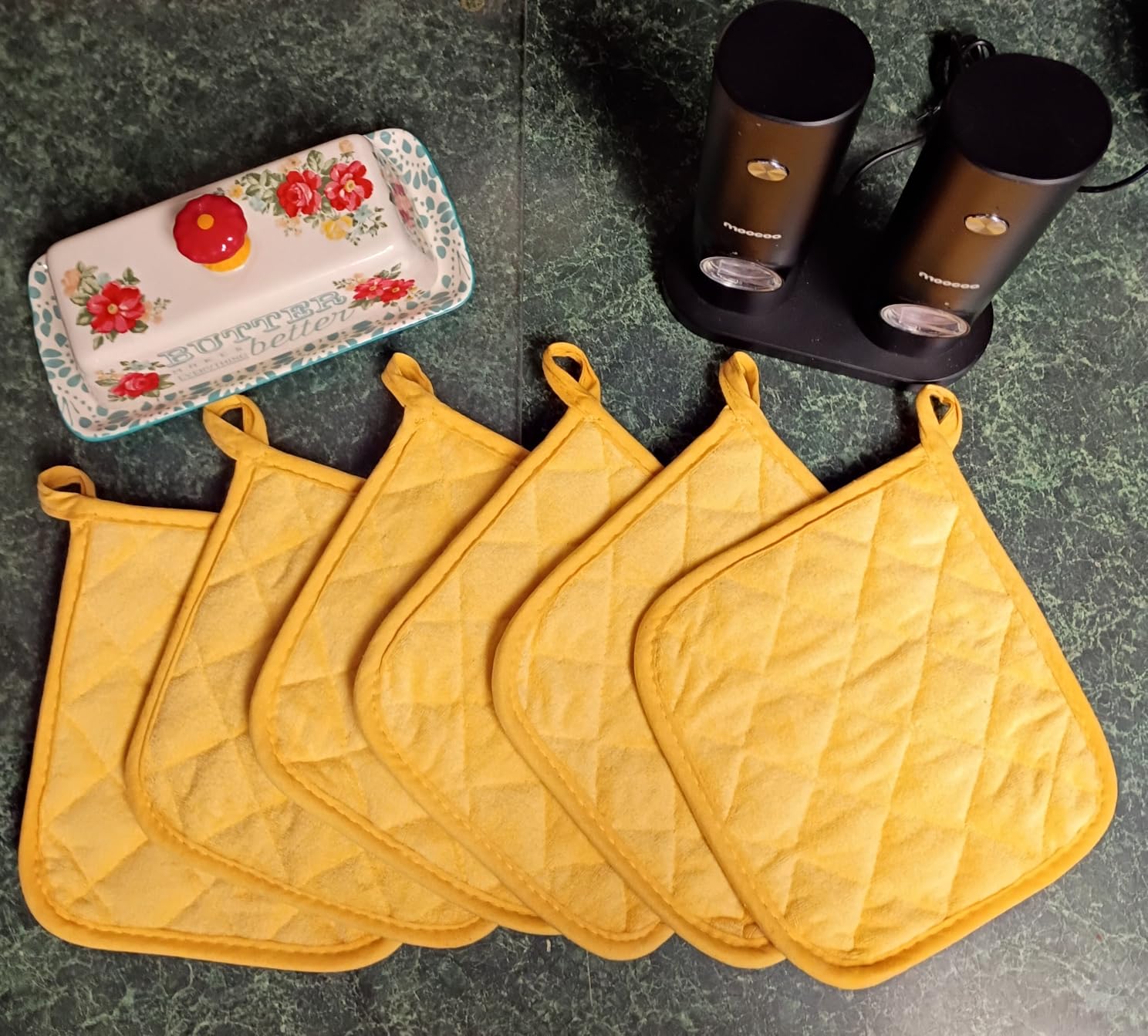 Joyhalo 4 Pack Heat Resistant Pot Holders - Terry Cloth Sets for Cooking & Baking - Customer Photo 1
