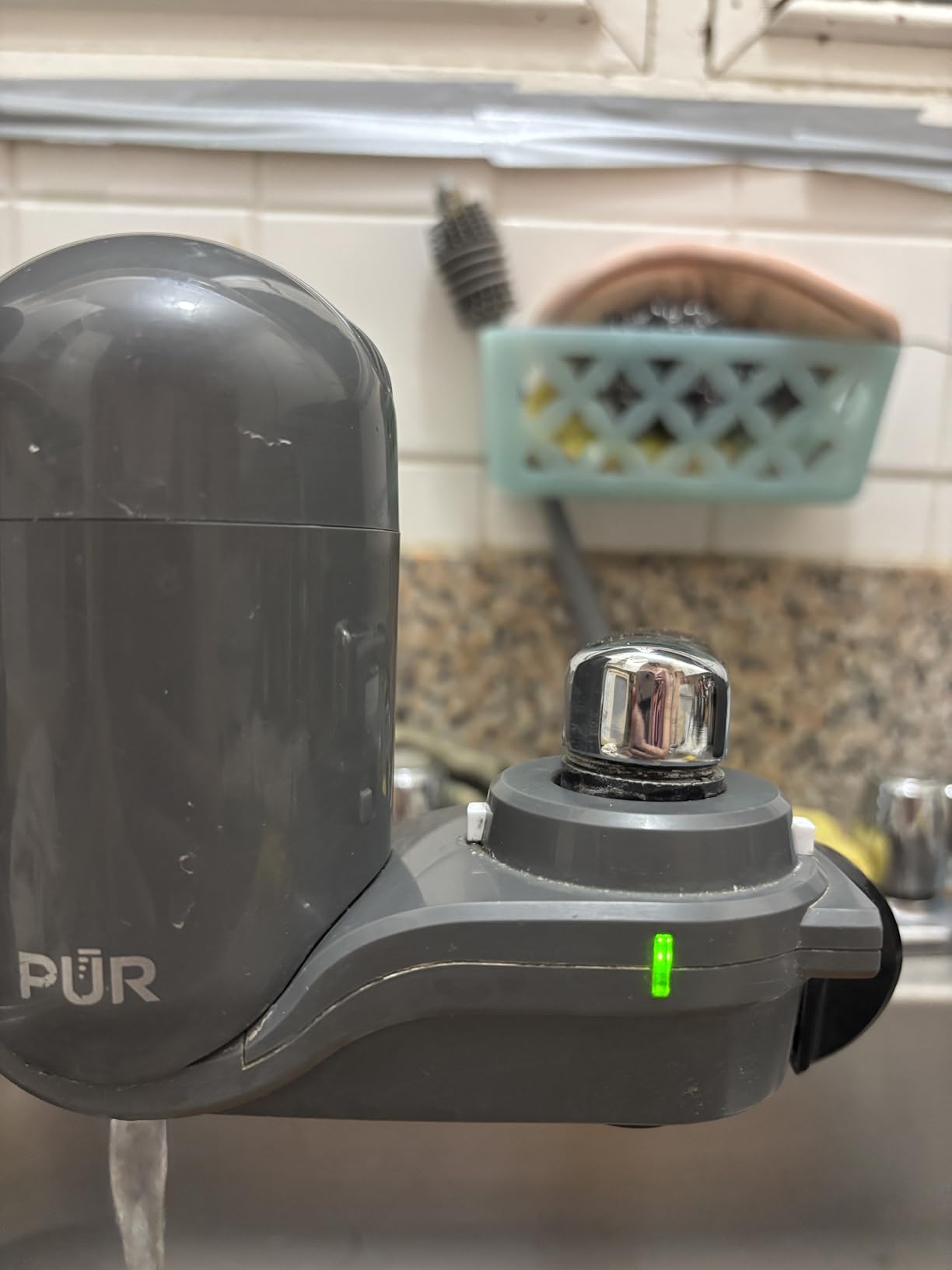 PUR Plus Vertical Faucet-Mount Water Filtration System, Lead-Reducing Filter, Easy Installation, 100-Gallon Capacity, Compatible with External Aerators, Grey - Customer Photo 5