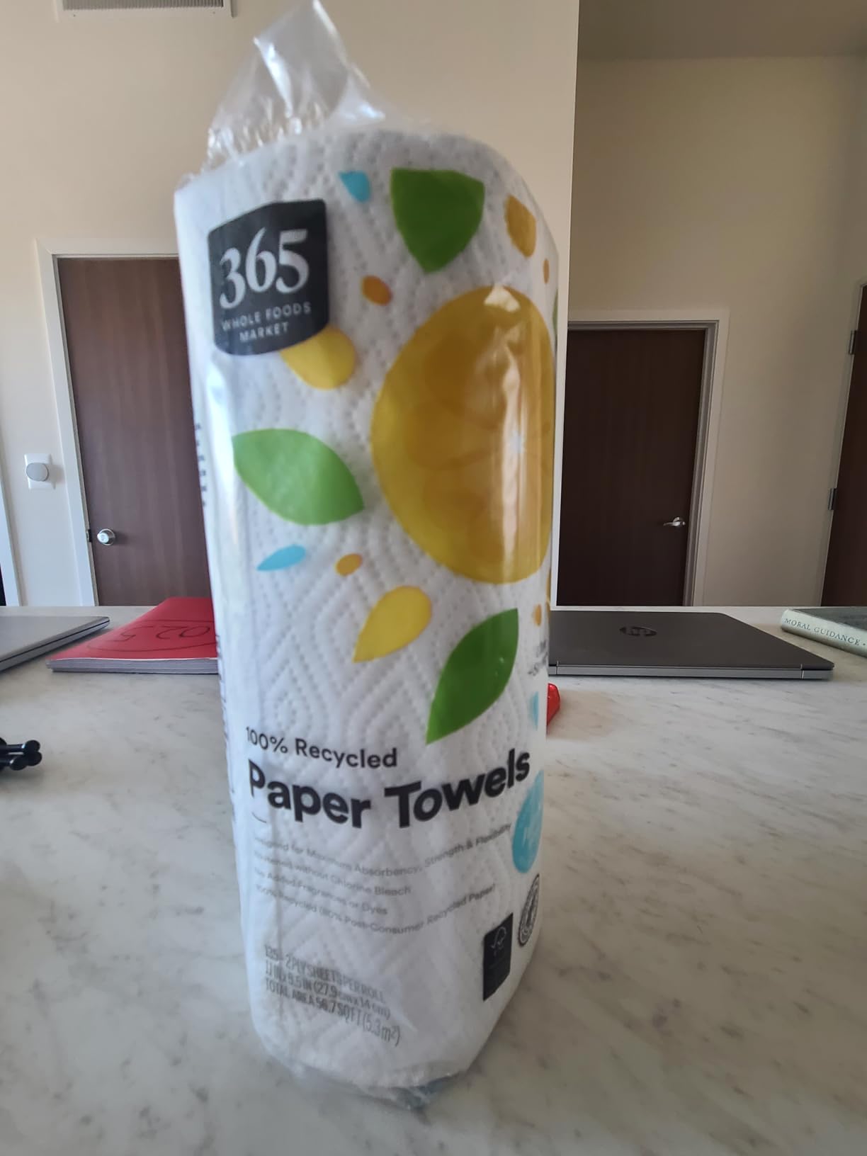 365 by Whole Foods Market, 100% Recycled Jumbo Paper Towels, Ultra-Strong, 135 Sheets per Roll, 1 Count - Customer Photo 1