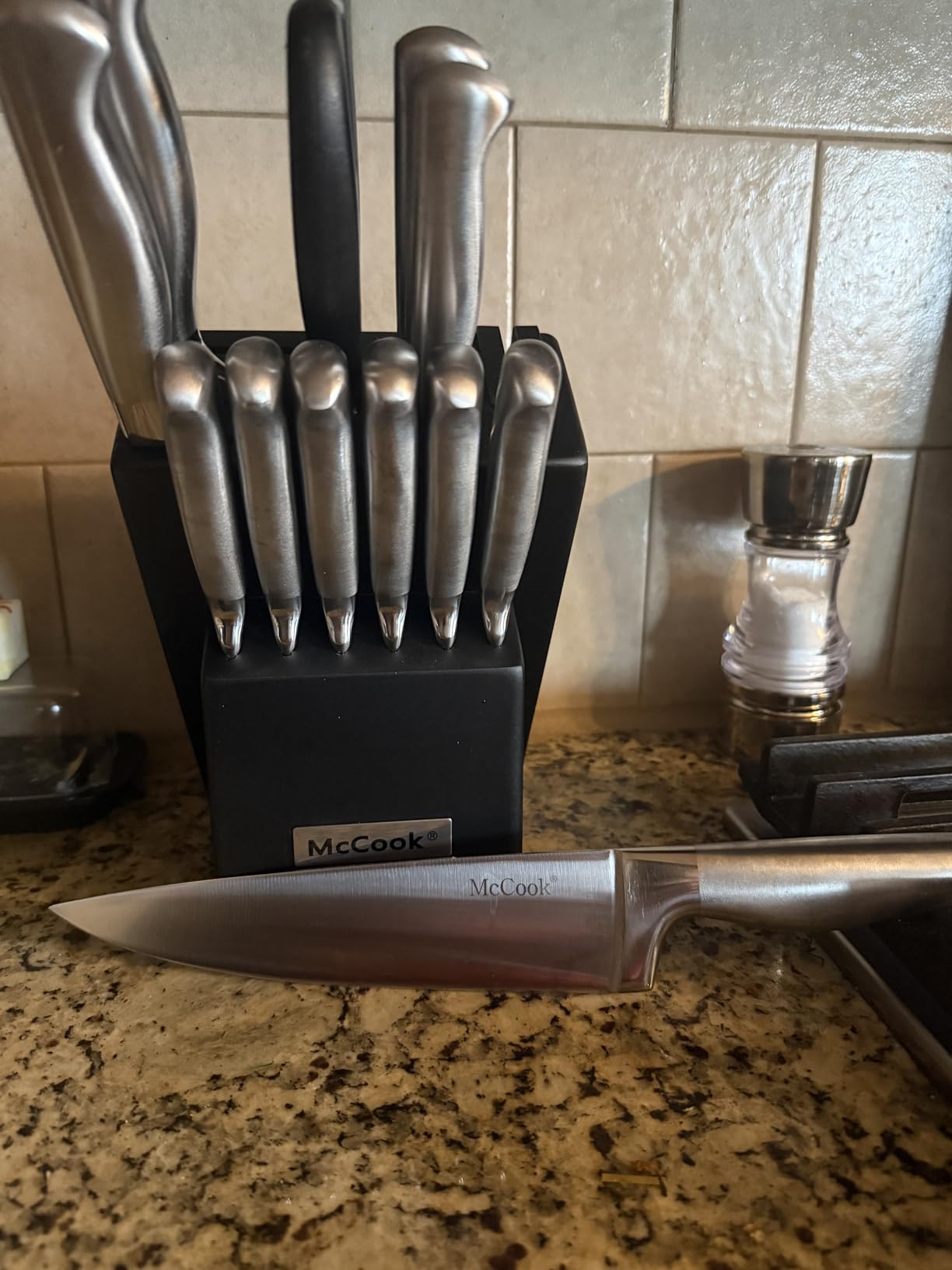 McCook Knife Sets, German Stainless Steel Kitchen Knife Block Sets with Built-in Sharpener customer photo 2