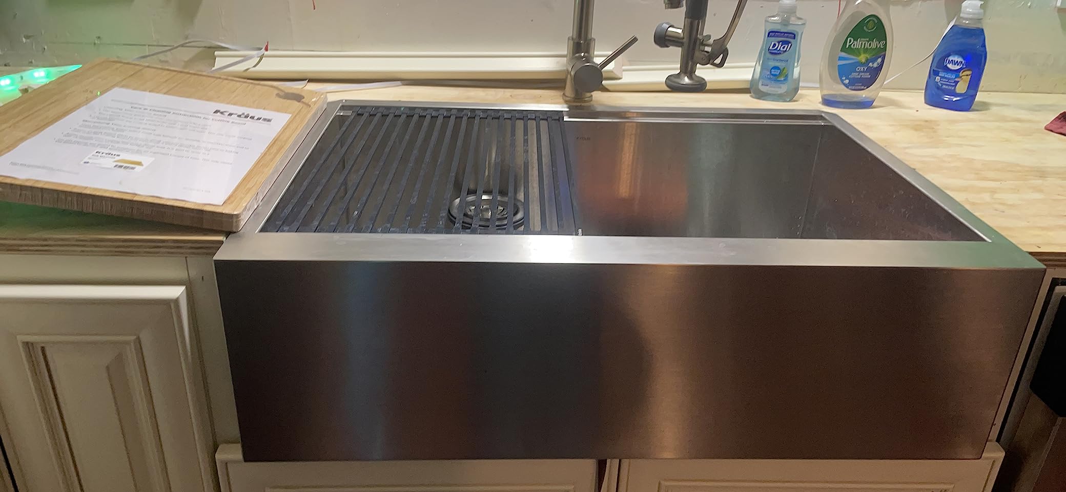 KRAUS Kore 33-Inch Farmhouse Workstation 16 Gauge Single Bowl Stainless Steel Kitchen Sink with Accessories, KWF210-33 - Customer Photo 2