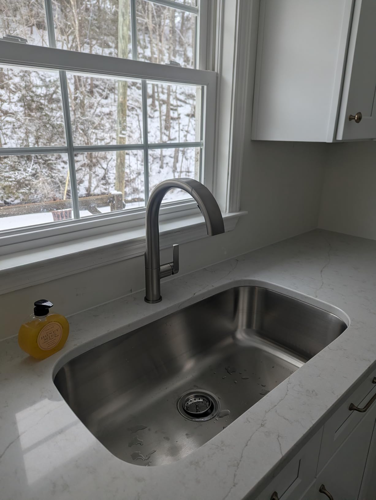 Delta Keele Brushed Nickel Kitchen Faucet with Pull Down Sprayer, Modern Single Hole Kitchen Sink Faucet, Single Handle, Spotshield Stainless 19824LF-SP - Customer Photo 2