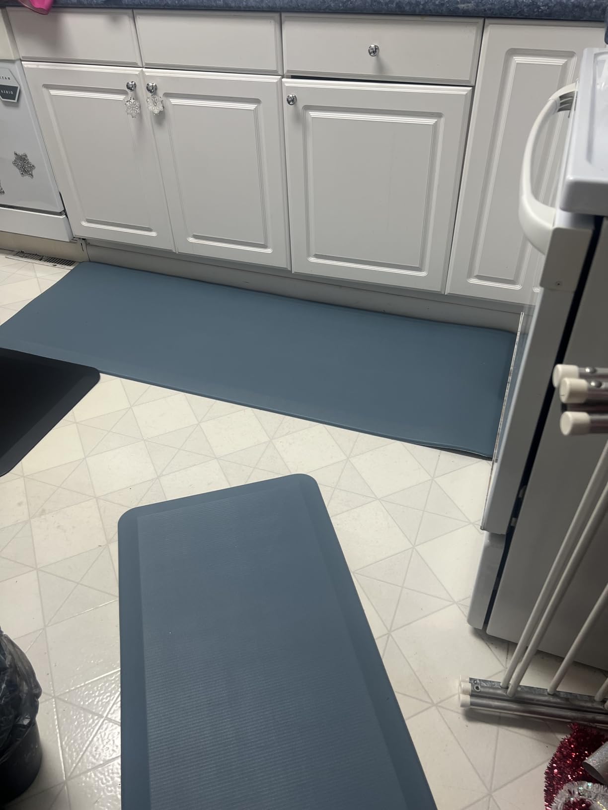 ComfiLife Anti Fatigue Floor Mat – 3/4 Inch Thick Kitchen Mats for Floor, Standing Desk Mat, Kitchen Rug – Comfort at Home, Office – Durable – Stain Resistant – Non-Slip Bottom (20