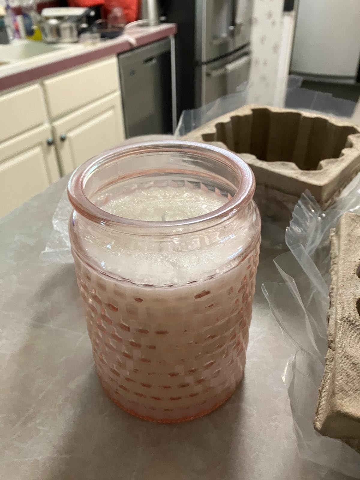 Voluspa Rose Otto, Large Candle Jar, 18 Ounce, 100 Hour Burn Time - Customer Photo 1