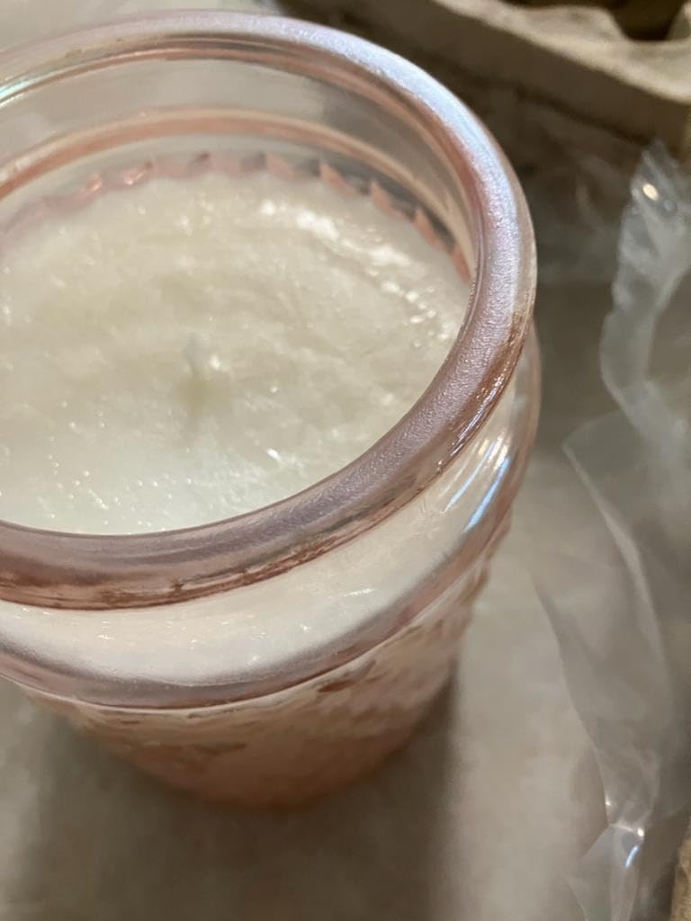 Voluspa Rose Otto, Large Candle Jar, 18 Ounce, 100 Hour Burn Time - Customer Photo 2