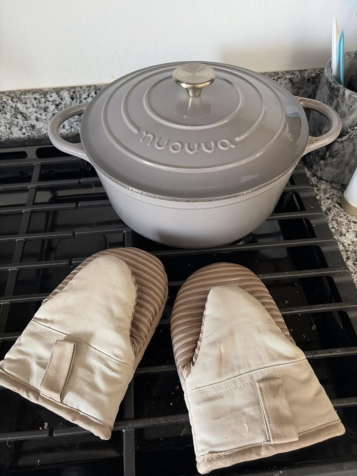 KitchenAid Beacon Two-Tone Non-Slip Mini Oven Mitt Set, Milkshake/Beige, 5.5