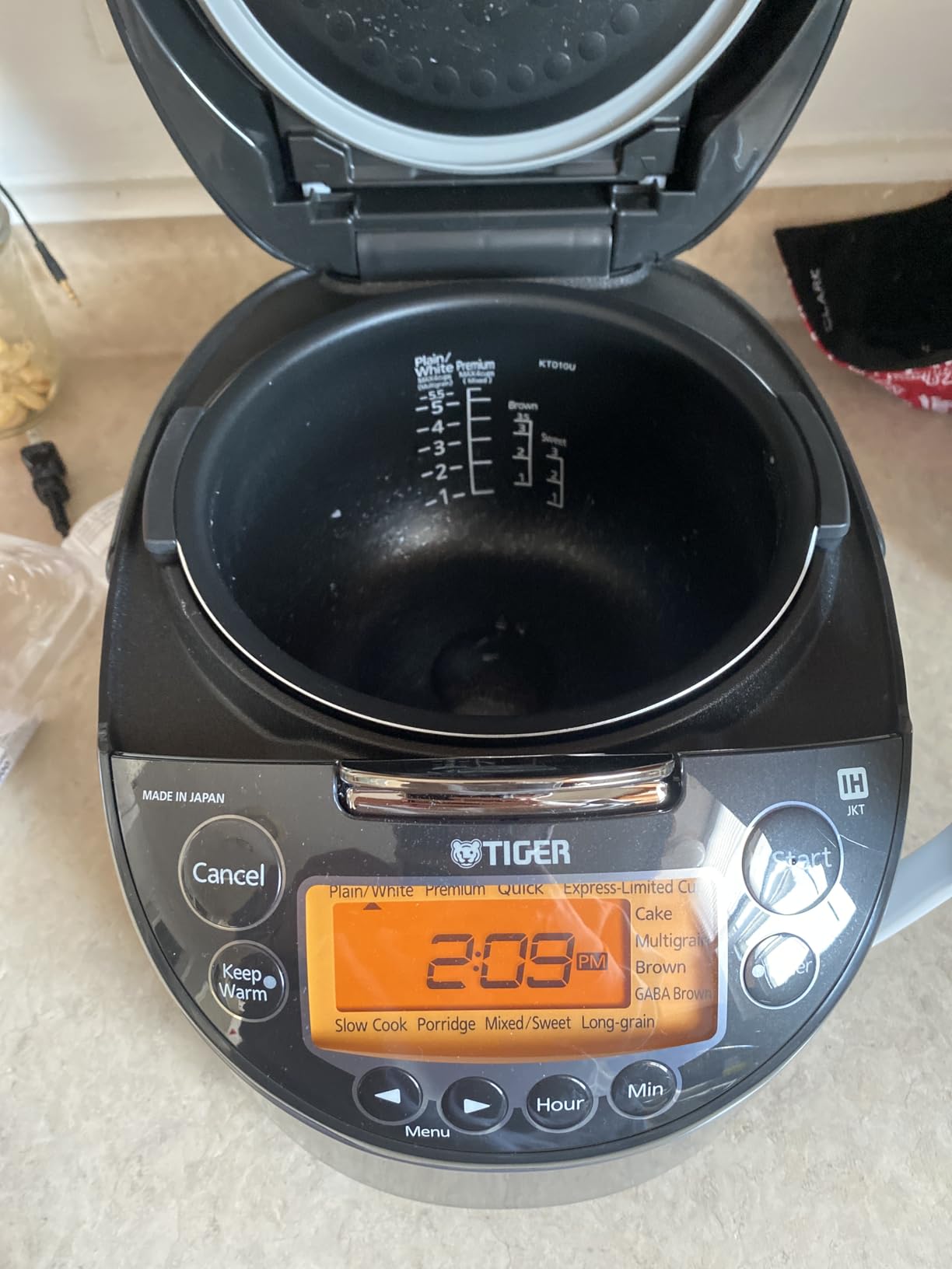 Tiger JKT-D Multi-Functional Induction Heating (IH) Electric Rice Cooker with 12 Cooking Settings (Silver Black) - Customer Photo 1