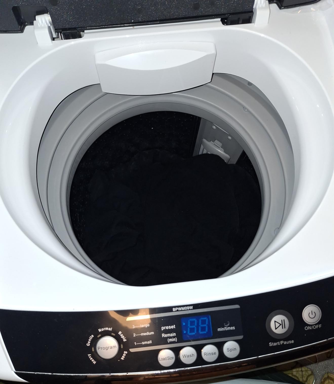 BLACK+DECKER Small Portable Washer, Washing Machine for Household Use, Portable Washer 2.0 Cu. Ft. with 6 Cycles, Transparent Lid & LED Display - Customer Photo 2