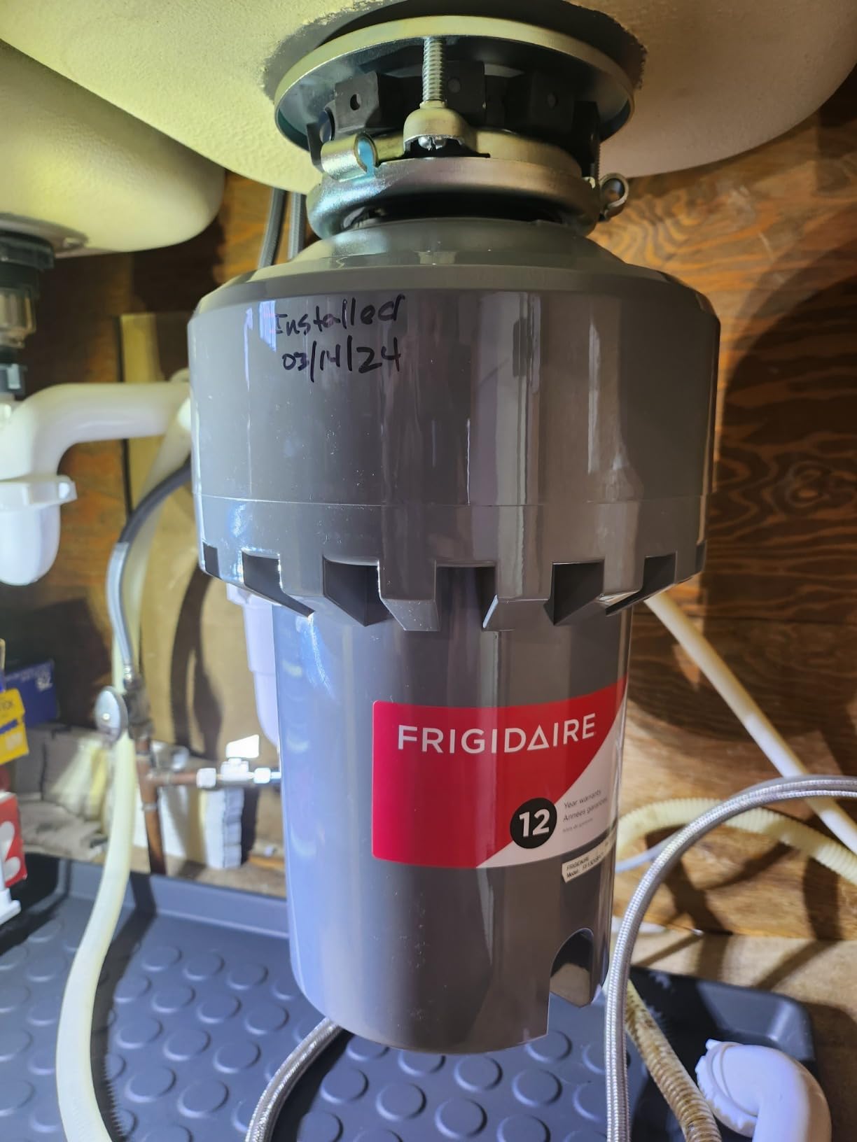 Frigidaire 1.25 HP Corded Garbage Disposal for Kitchen Sinks | FF13DISPC1 - Customer Photo 4