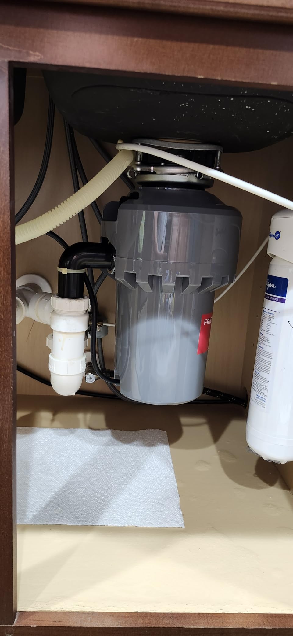 Frigidaire 3/4 HP Corded Garbage Disposal for Kitchen Sinks | FF75DISPC1 - Customer Photo 5