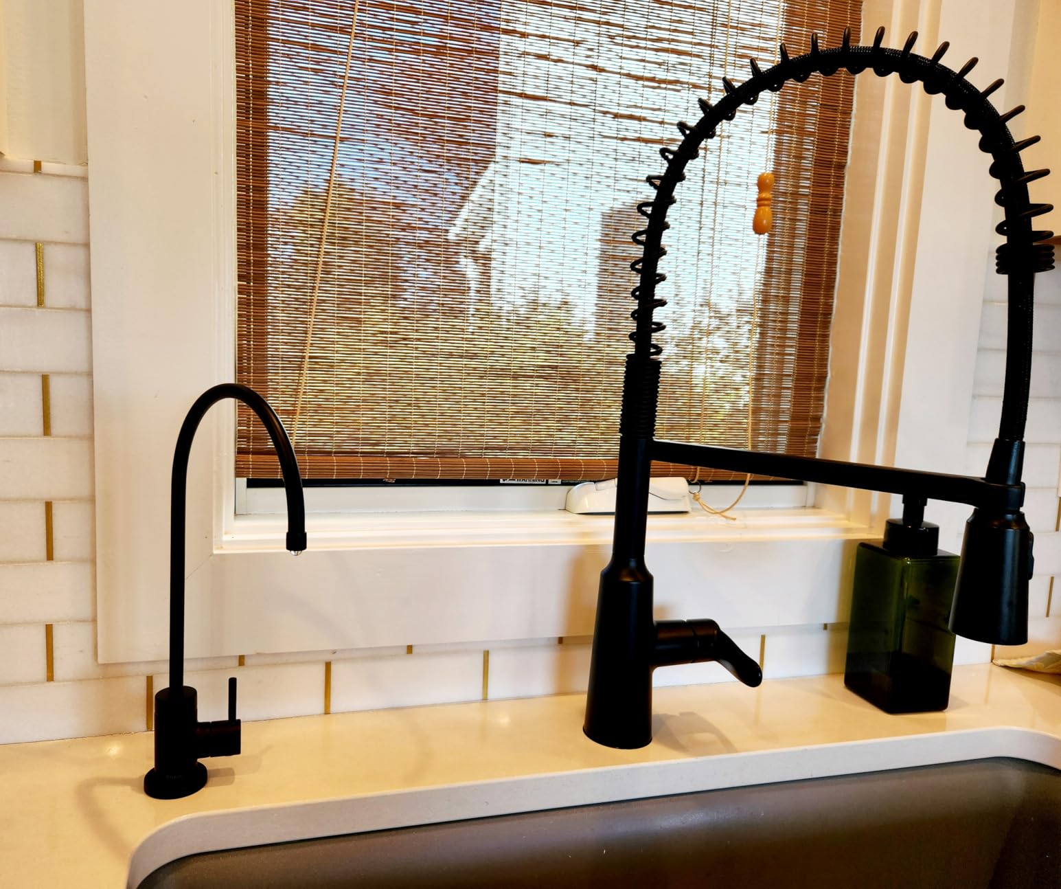KRAUS Oletto Touchless Sensor Commercial Pull-Down Single Handle Kitchen Faucet with QuickDock Top Mount Assembly in Spot Free Stainless Steel, KSF-2631SFS - Customer Photo 2