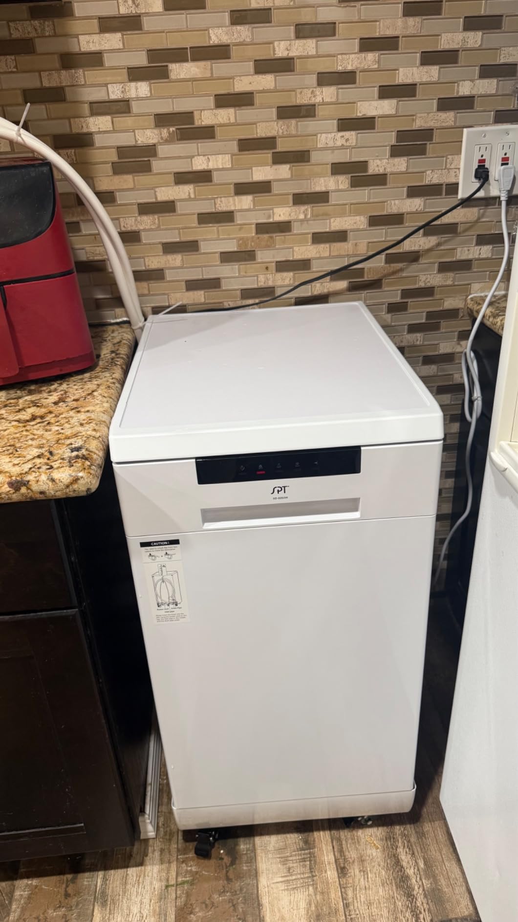 SPT SD-9263WA 18″ Wide Portable Dishwasher with ENERGY STAR, 6 Wash Programs, 8 Place Settings and Stainless Steel Tub – White - Customer Photo 1