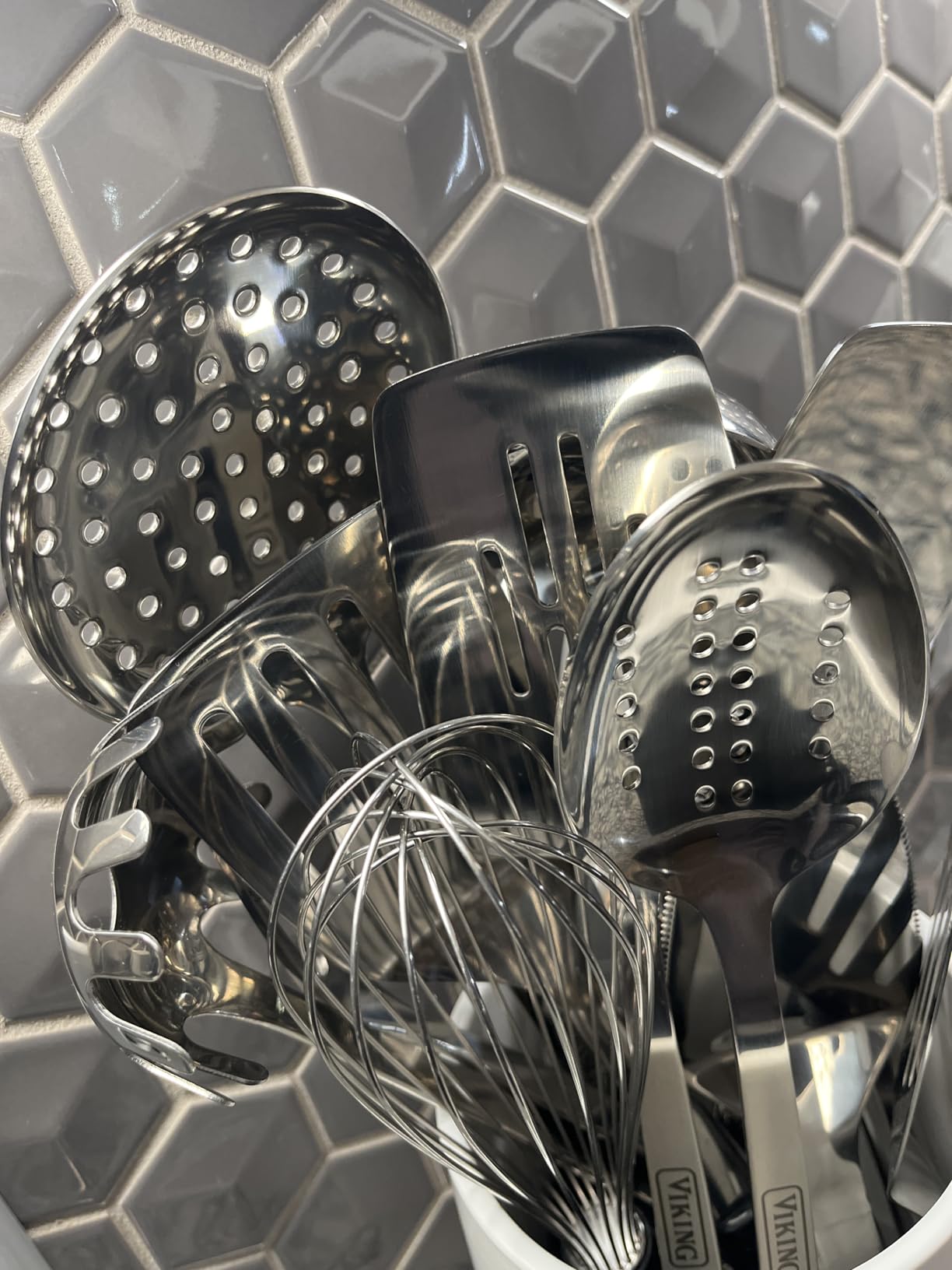 Viking Kitchen Utensils Set, 8 Piece Stainless Steel Cooking Utensil Set, Includes Spatulas, Spoons, Pasta Fork, Deep Ladle, Meat Fork, and Skimmer, Silver - Customer Photo 2